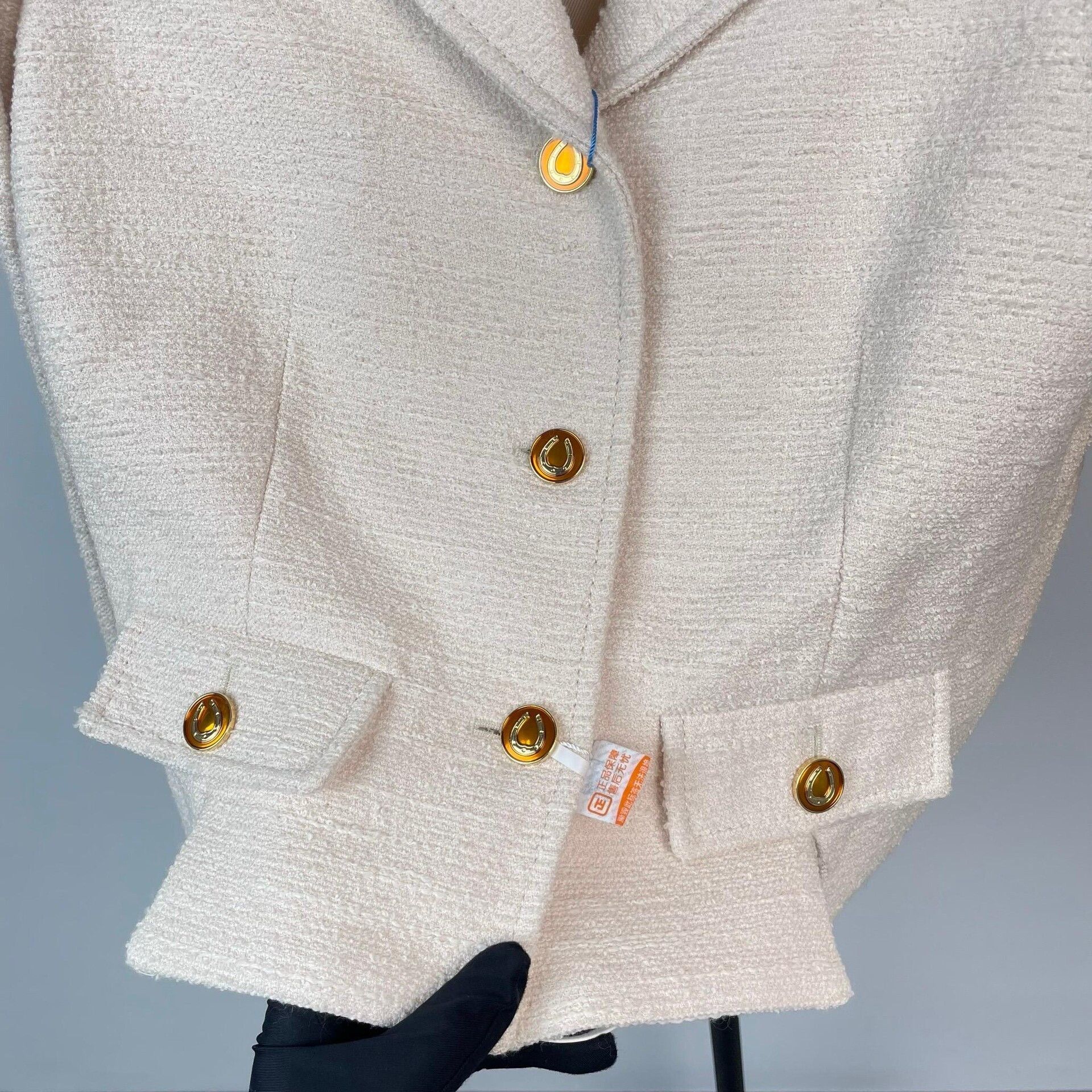 Gucci Gucci Ivory Tweed Lapel Button Jacket Size US XS / EU 42 / 0 - 5 Thumbnail