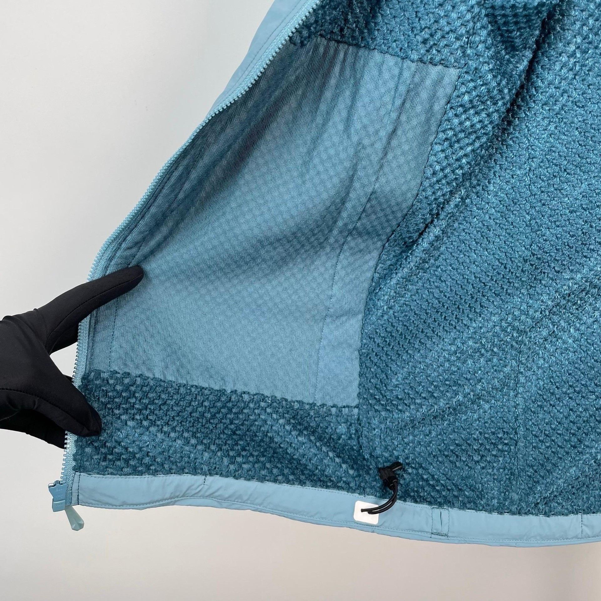Arc'teryx Arc'teryx Proton Hoody Light Blue Jacket Size US M / EU 48-50 / 2 - 3 Thumbnail