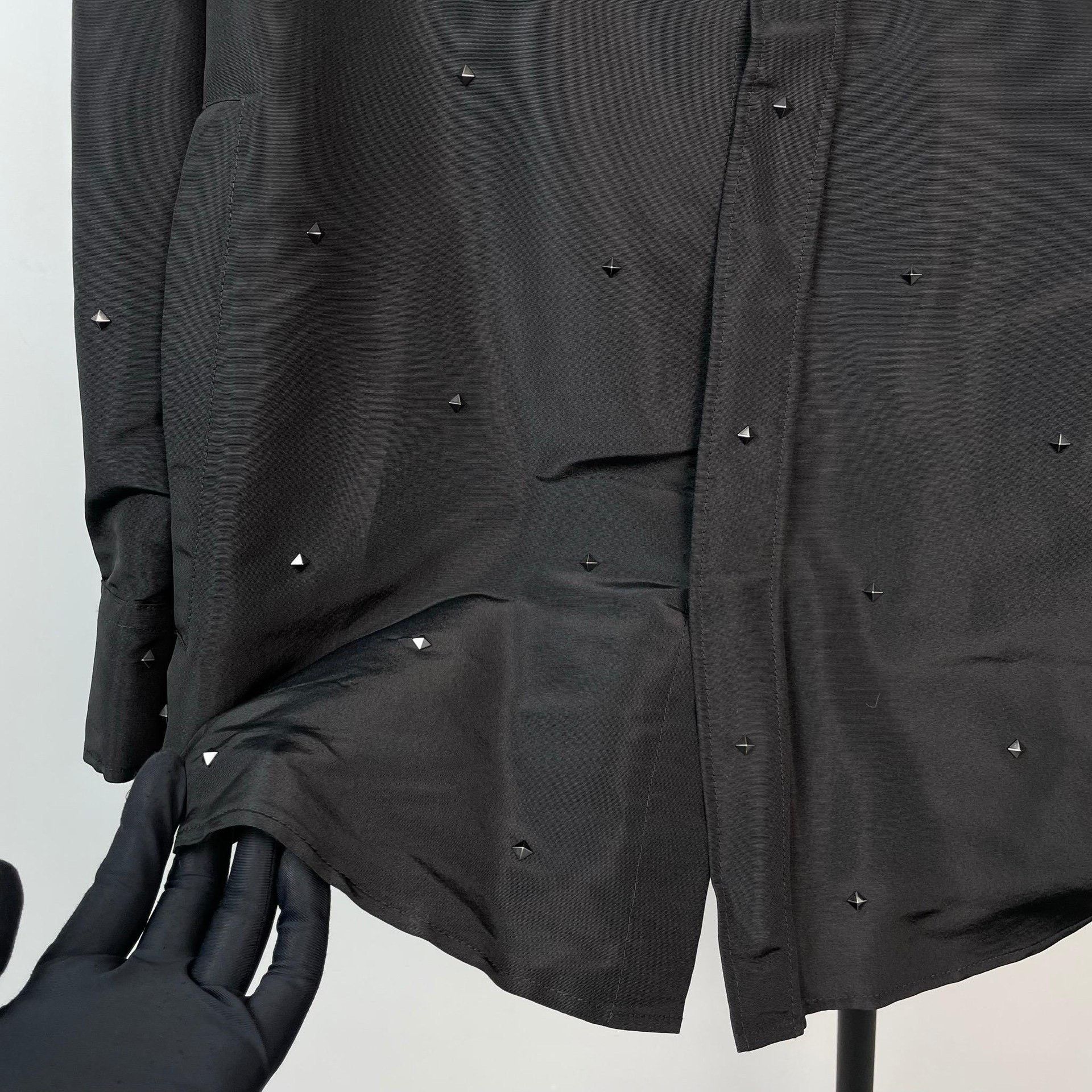 Valentino Valentino Studded Collared Shirt Size US M / EU 48-50 / 2 - 4 Thumbnail
