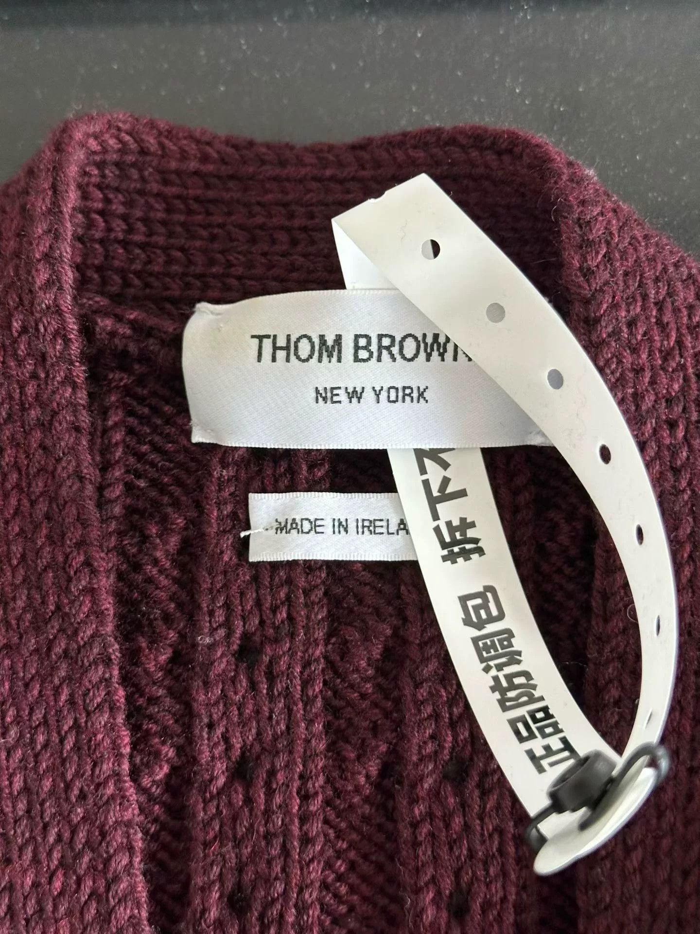 Thom Browne Thom Browne Wine Red Cable-Knit Cardigan Size US XXS / EU 40 - 3 Thumbnail