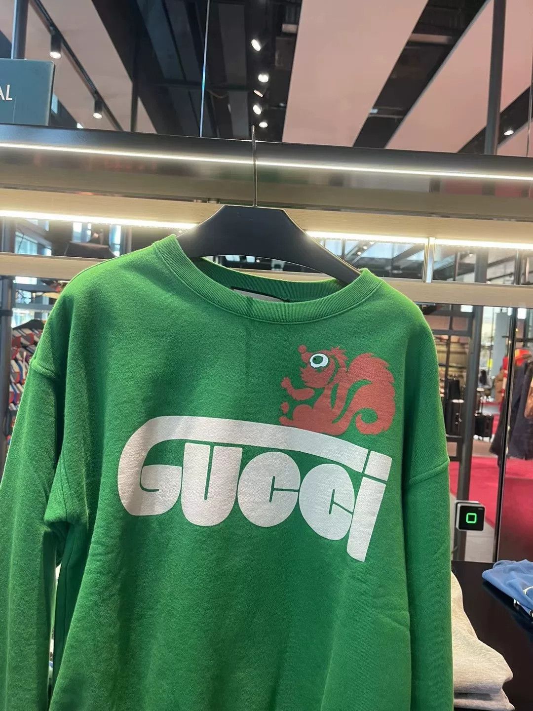 Gucci Gucci Men's Green Chameleon Graphic Sweatshirt Size US M / EU 48-50 / 2 - 2 Thumbnail