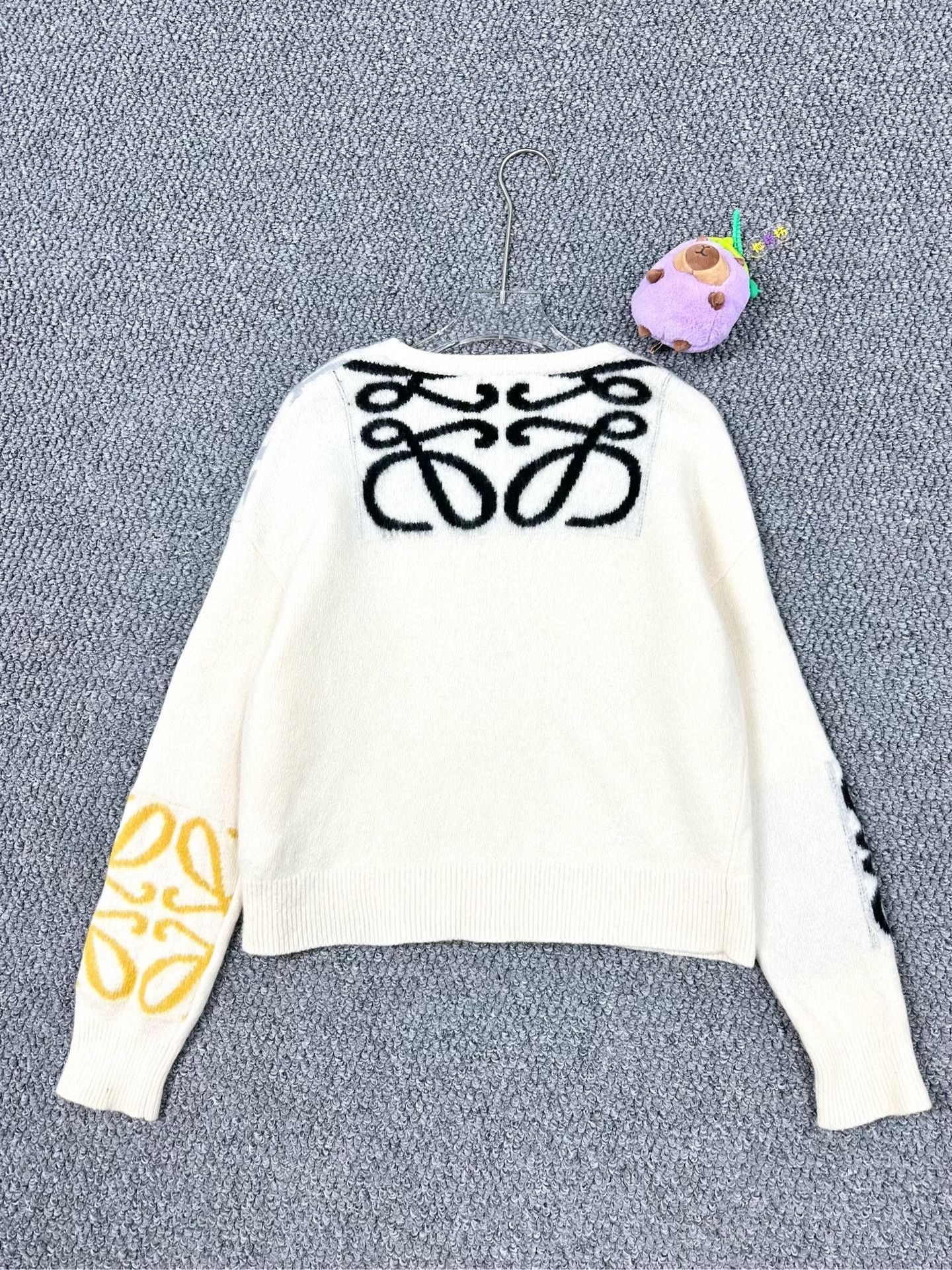 Loewe Loewe White Multi-Logo Wool Knit Sweater M Size US M / EU 48-50 / 2 - 2 Thumbnail