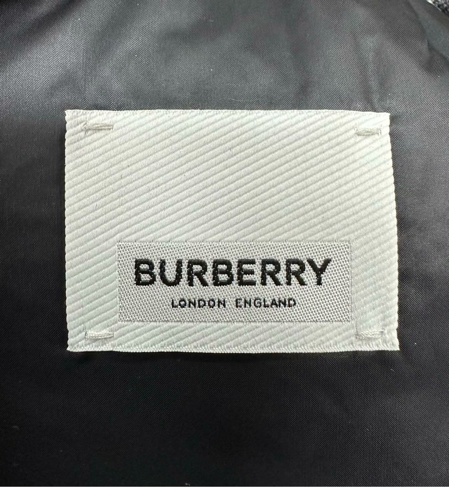 Burberry Burberry Gray-Black Plaid Puffer Jacket L Size US L / EU 52-54 / 3 - 4 Thumbnail