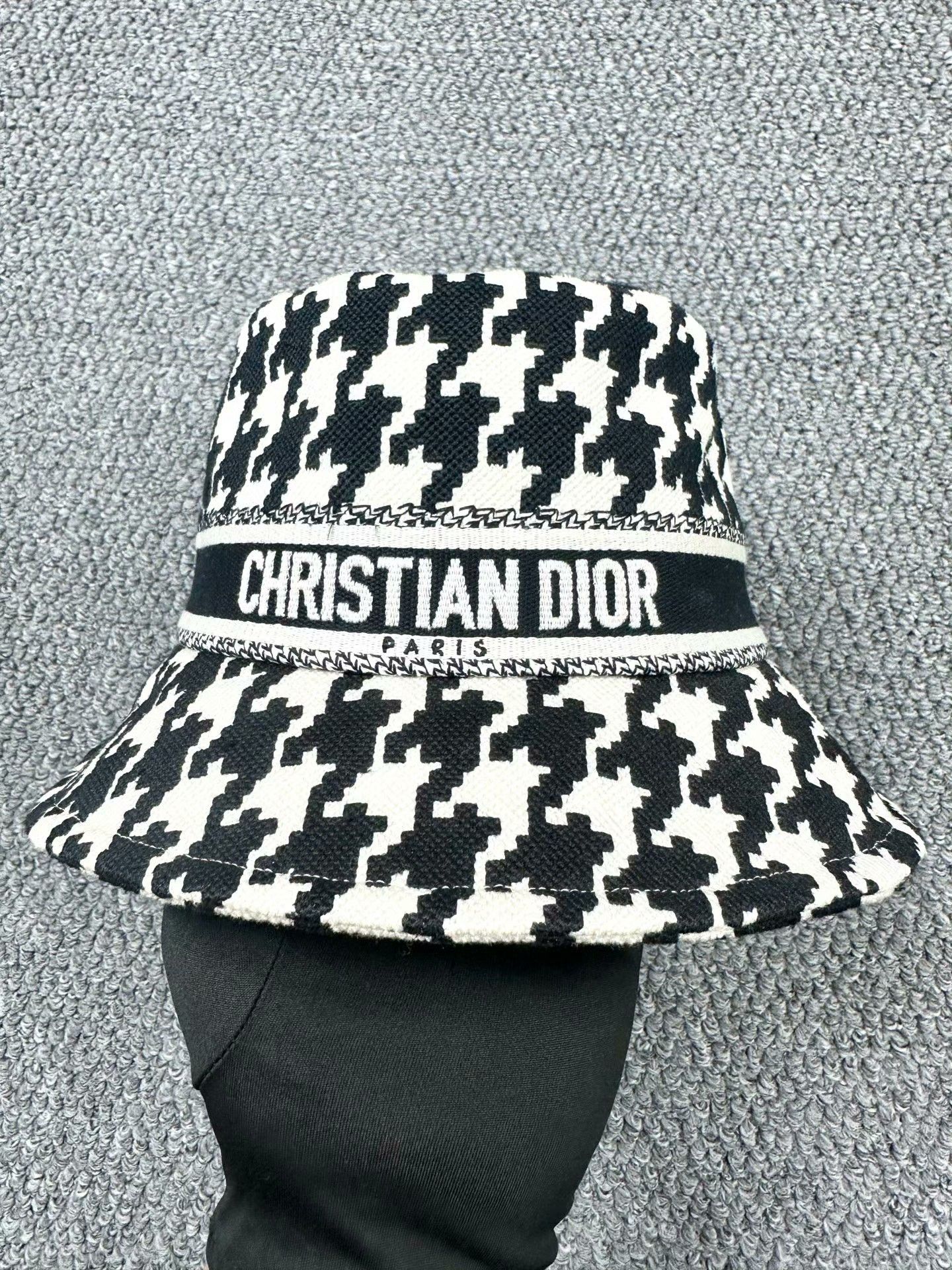 Dior Dior Black White Houndstooth Bucket Hat Size ONE SIZE - 2 Thumbnail