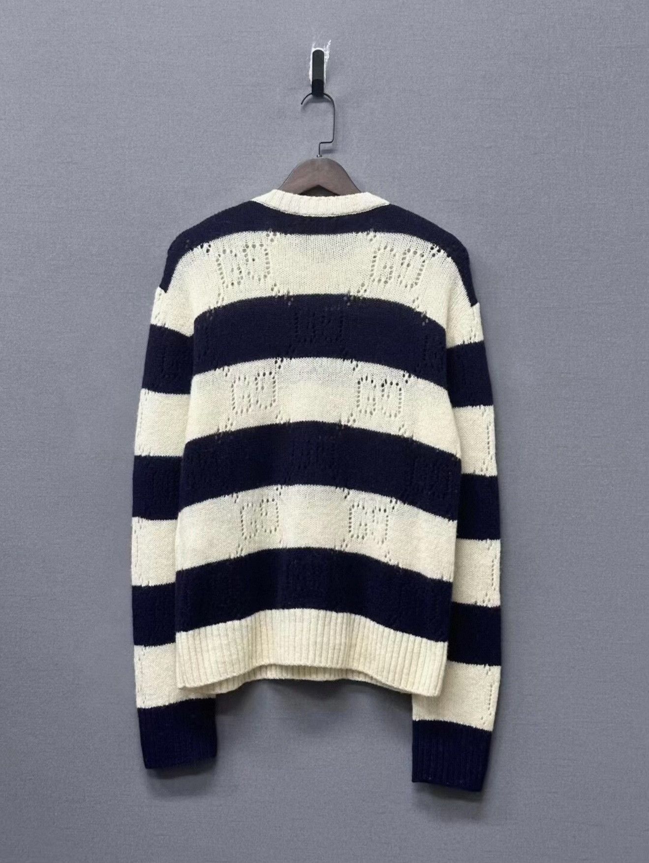 Gucci Gucci Striped Pullover w/ Tiger Roses Size US M / EU 48-50 / 2 - 2 Thumbnail