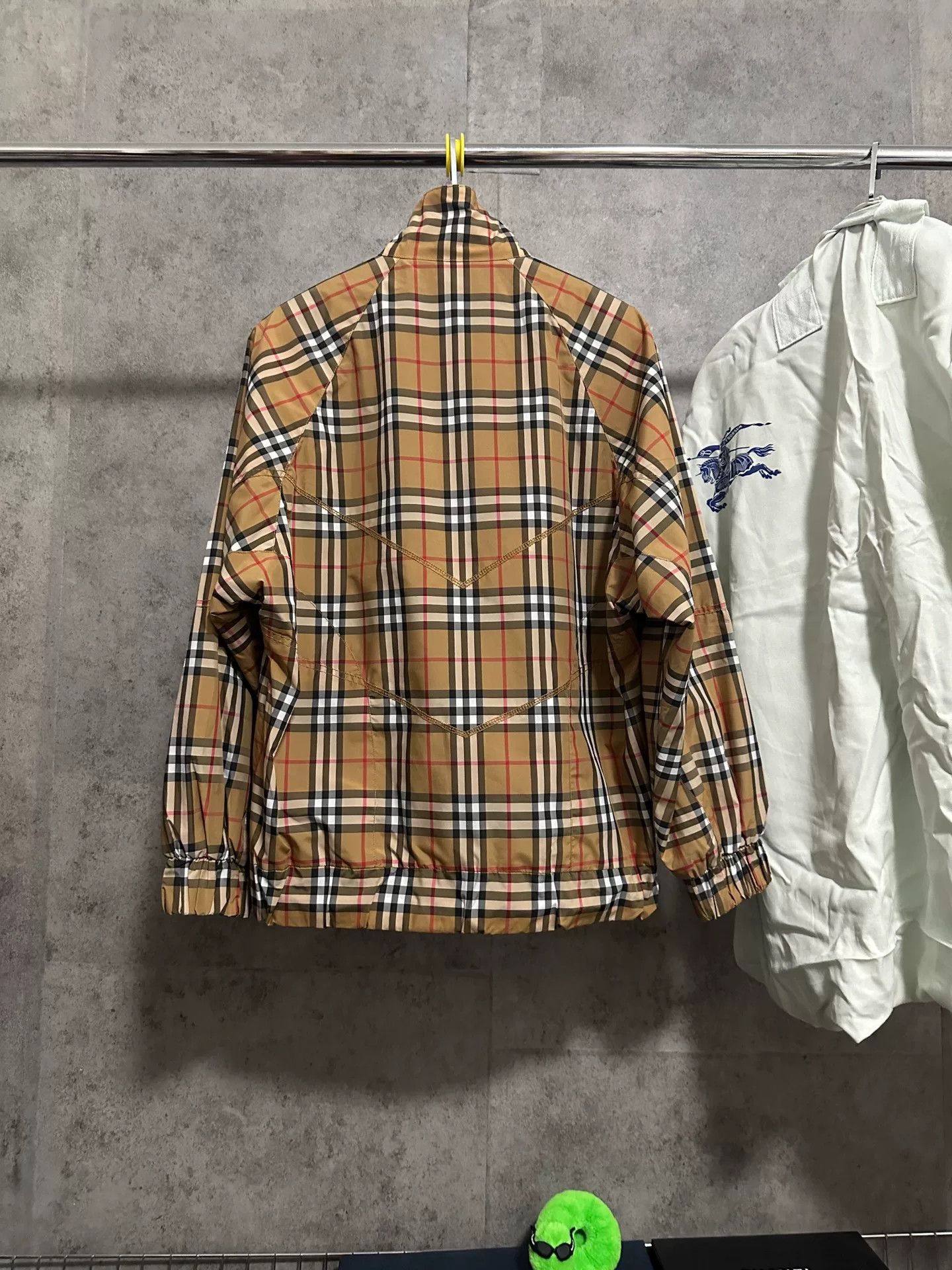 Burberry Burberry Classic Check Zip Jacket Size US M / EU 48-50 / 2 - 4 Thumbnail