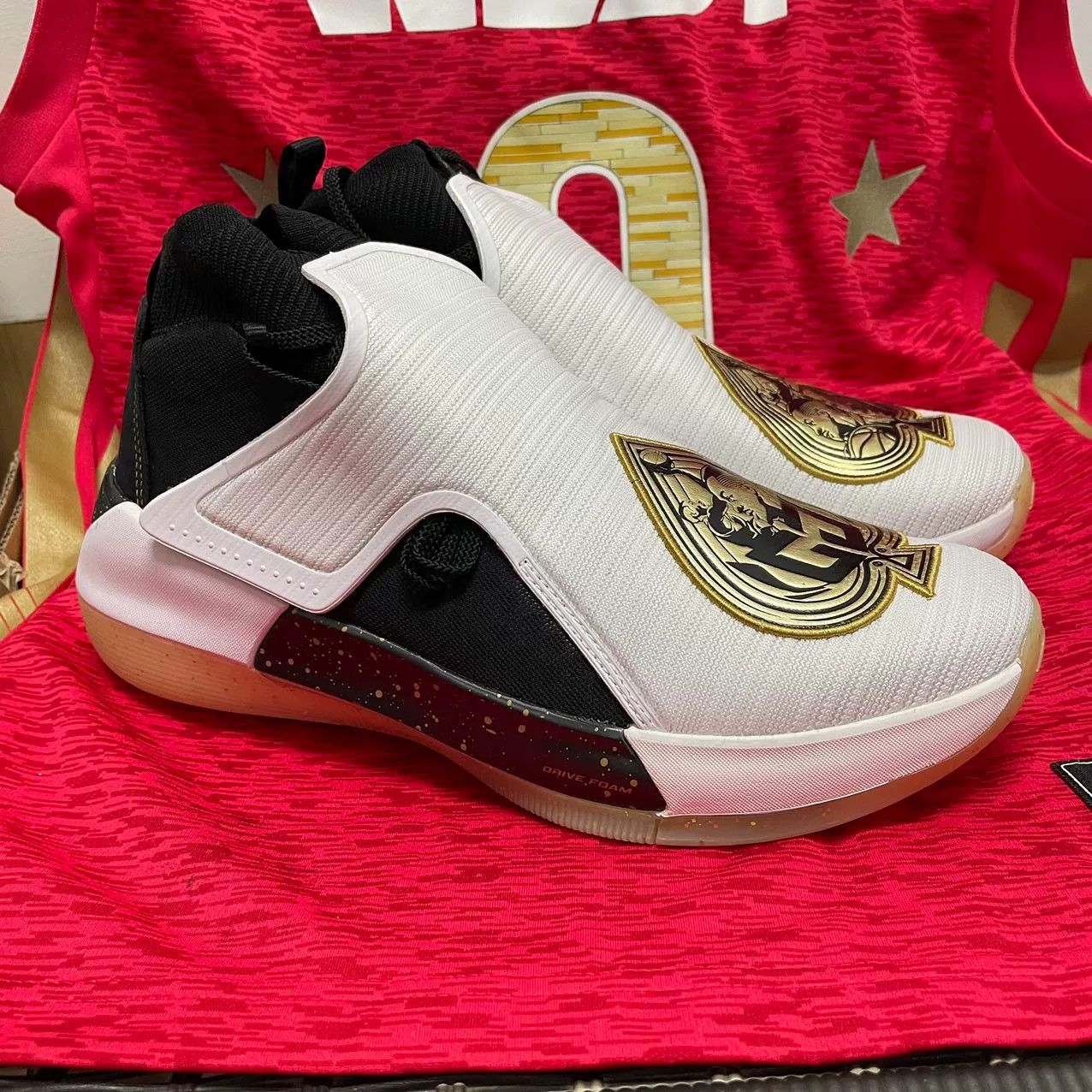 Li-Ning Li-Ning Lowtop Sneakers 8 Men Size US 8 / EU 41 - 3 Thumbnail