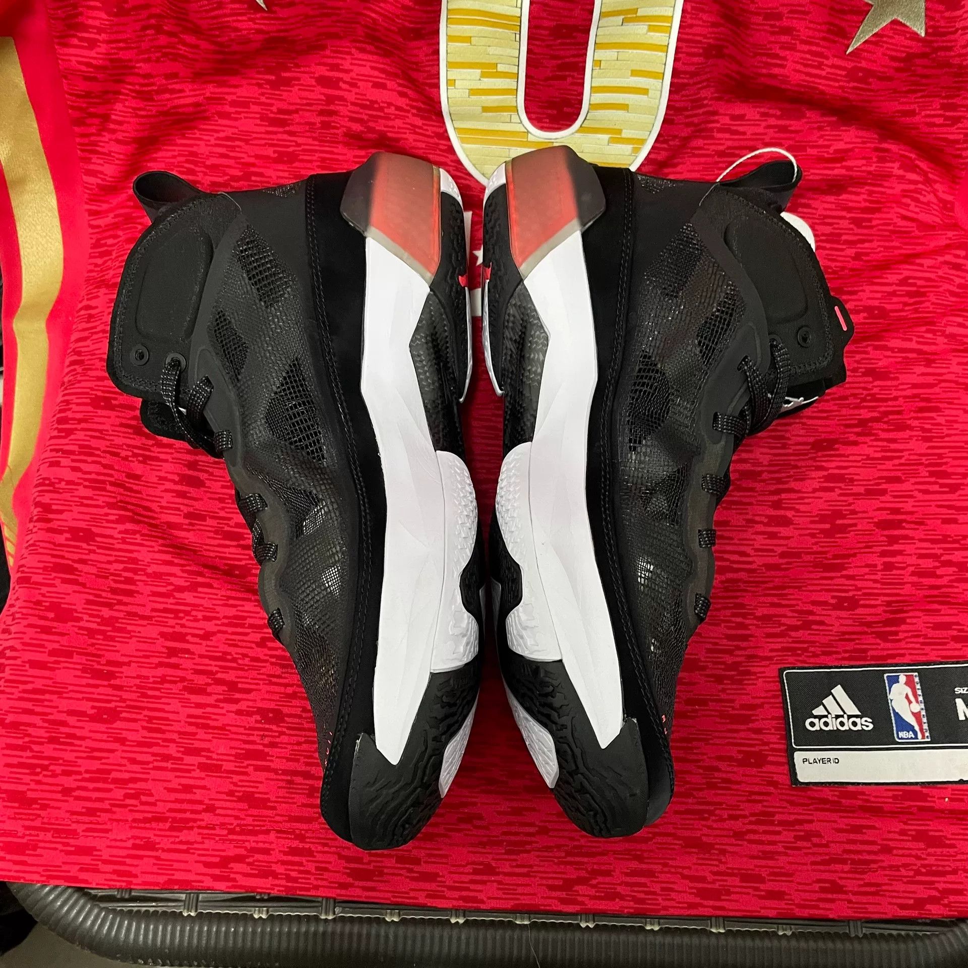 Jordan Brand Jordan Brand AIR JORDAN Black Lowtop Sneakers 9 Men Size US 9 / EU 42 - 4 Thumbnail
