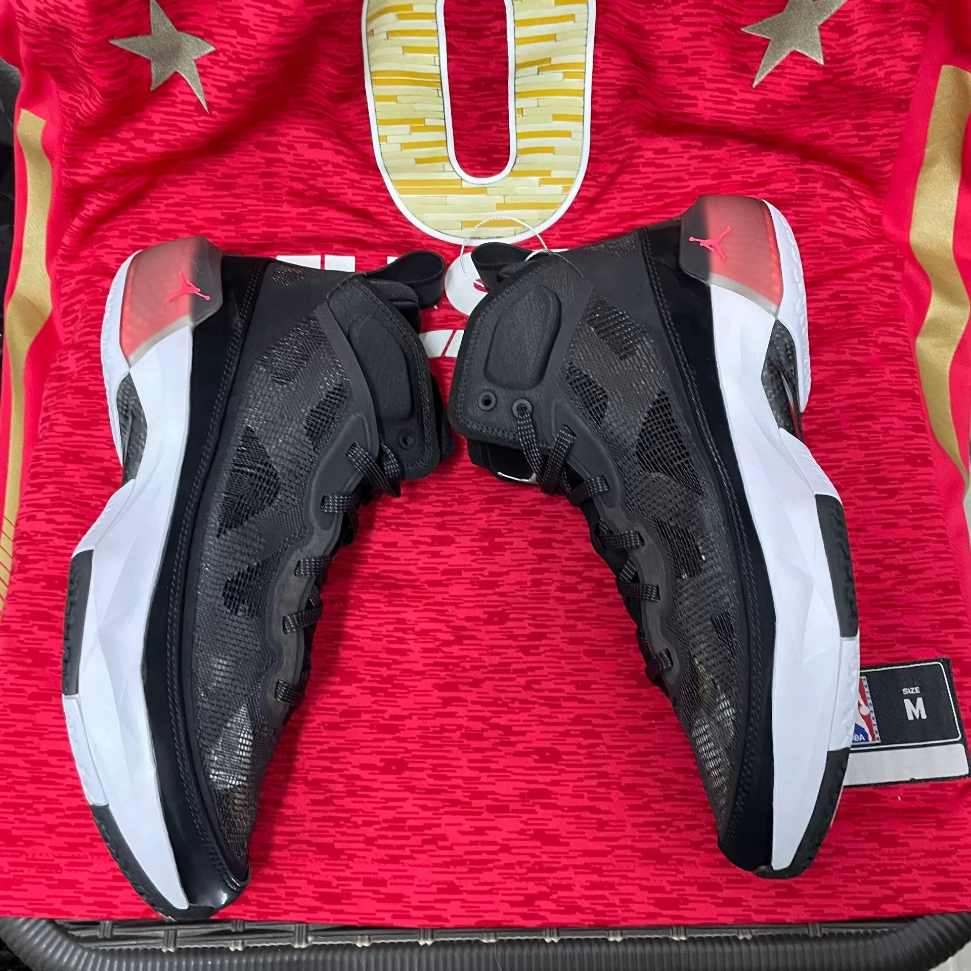 Jordan Brand Jordan Brand AIR JORDAN Black Lowtop Sneakers 9 Men Size US 9 / EU 42 - 5 Thumbnail