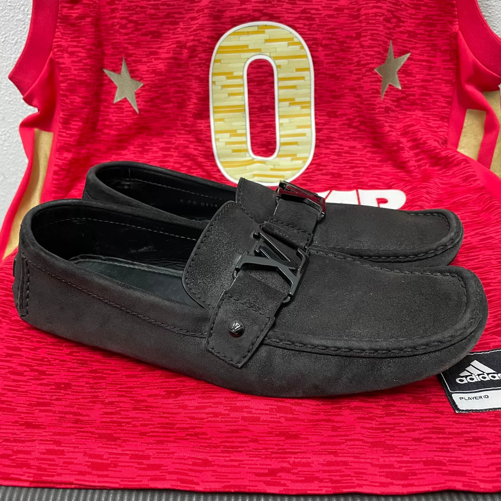 Louis Vuitton Louis Vuitton Black Lowtop Sneakers 9.5 Men Size US 9.5 / EU 42-43 - 3 Thumbnail