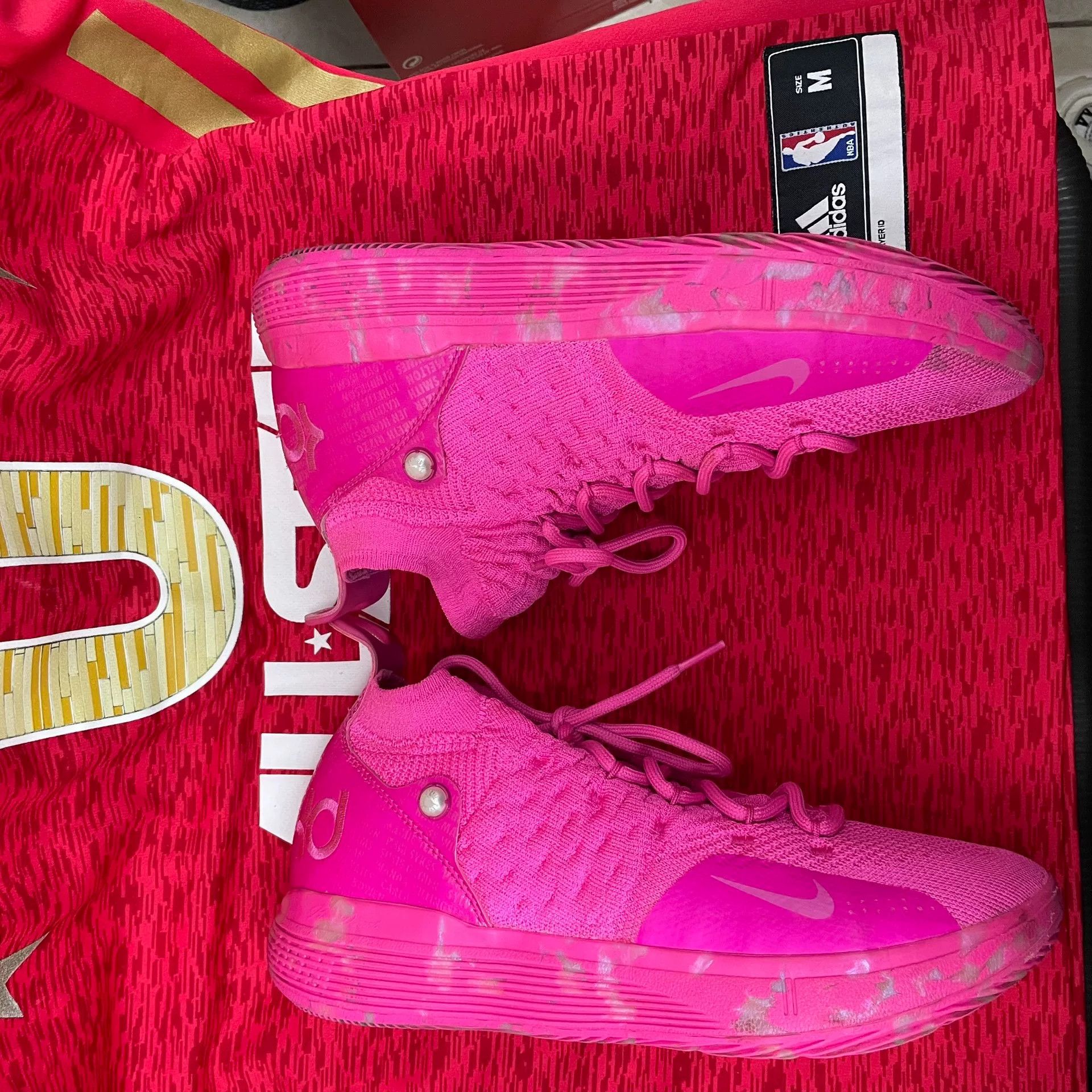 Nike Nike KD Pink Lowtop Sneakers 8 Men Size US 8 / EU 41 - 5 Thumbnail