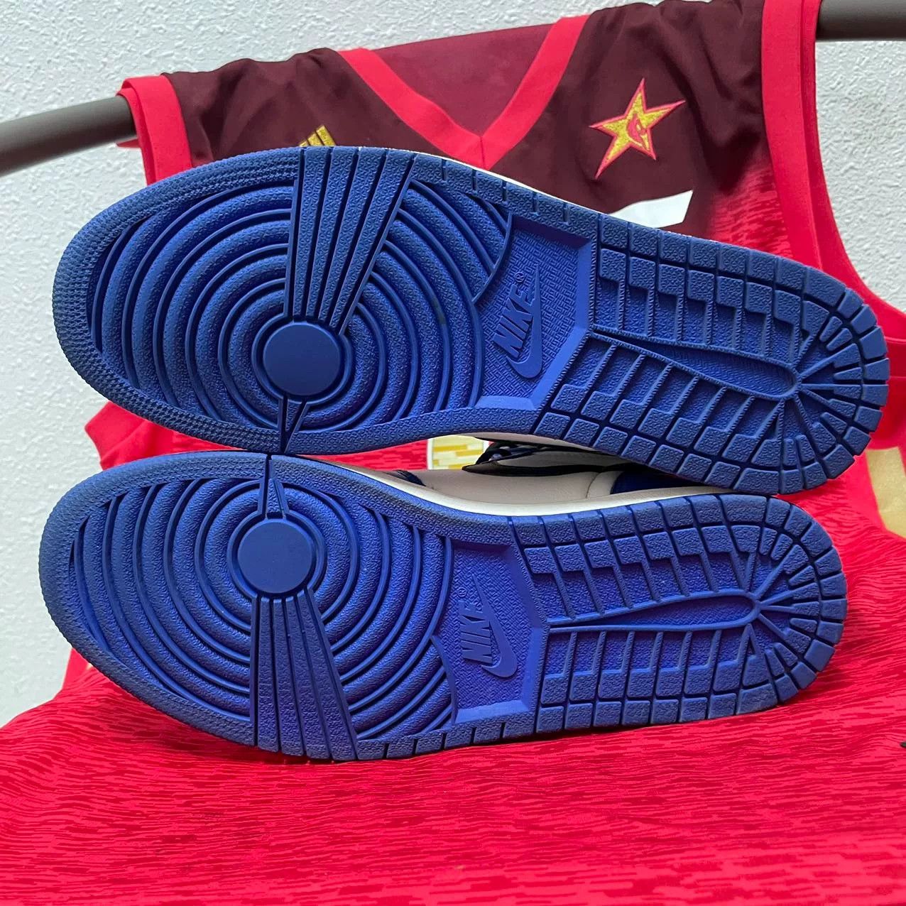 Jordan Brand Jordan Brand AIR JORDAN Blue Lowtop Sneakers 11 Men Size US 11 / EU 44 - 7 Thumbnail