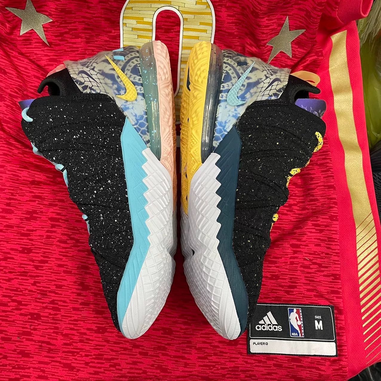 Nike Nike LEBRON Multi Lowtop Sneakers 8 Men Size US 8 / EU 41 - 5 Thumbnail