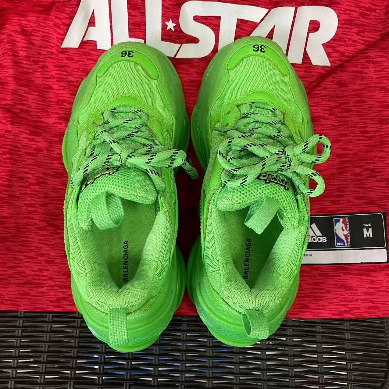 Balenciaga Balenciaga Glow Green Lowtop Sneakers us_6 Women Size US 6 / IT 36 - 7 Thumbnail