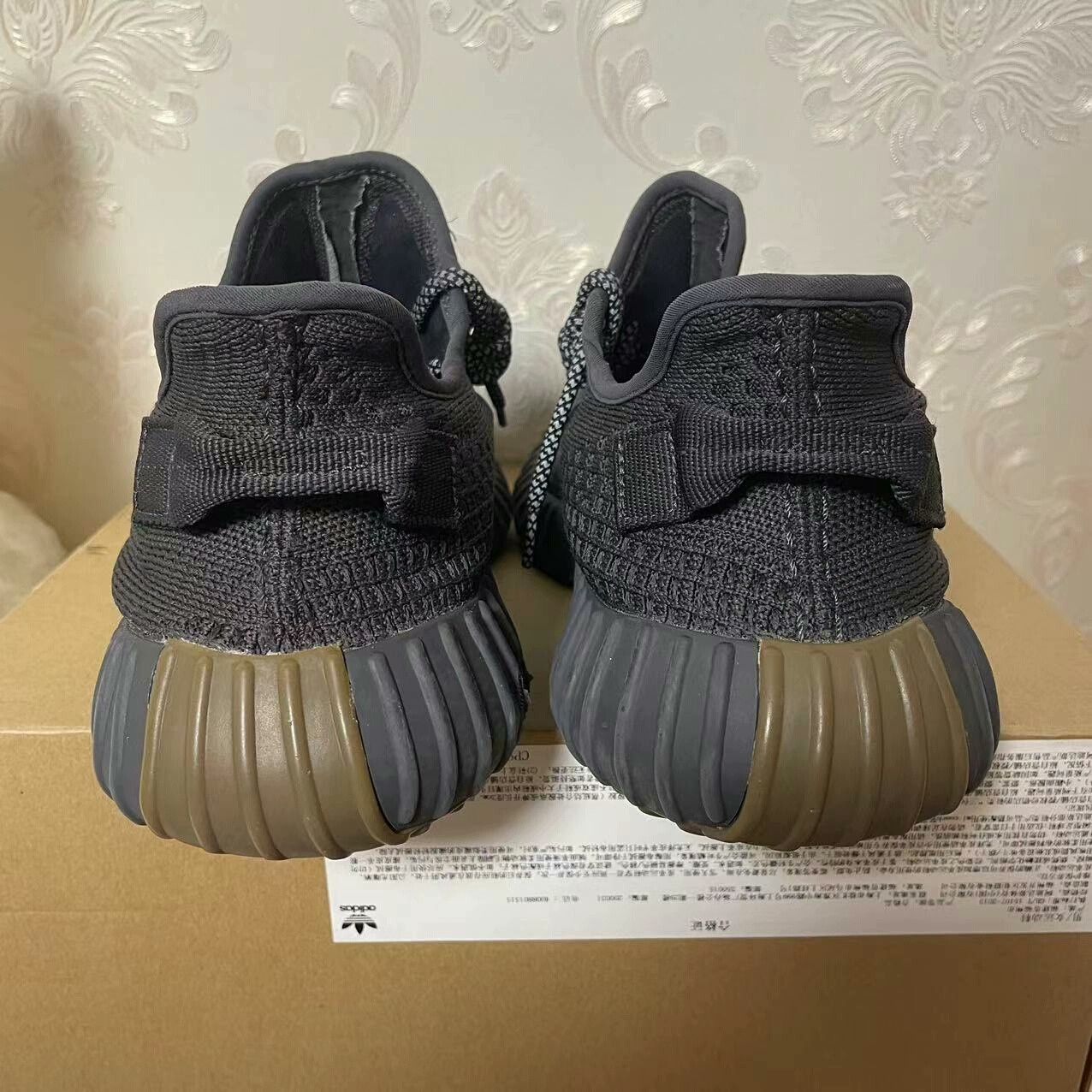 Adidas Adidas YEEZY Black Lowtop Sneakers 11 Men Size US 11 / EU 44 - 6 Thumbnail