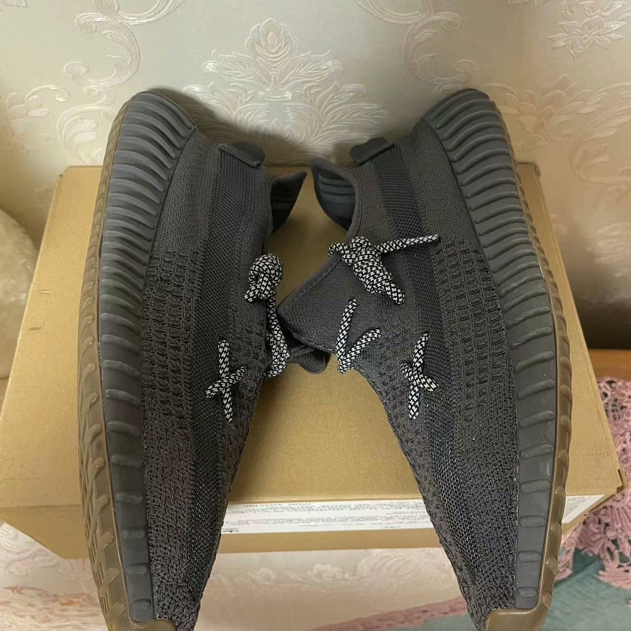 Adidas Adidas YEEZY Black Lowtop Sneakers 11 Men Size US 11 / EU 44 - 5 Thumbnail