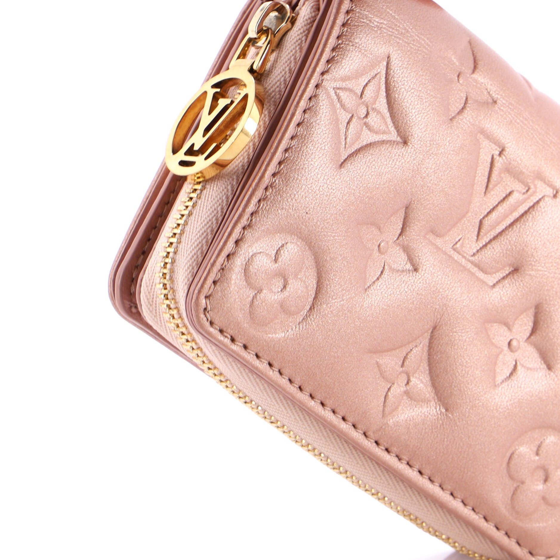 Louis Vuitton Coussin Lou Wallet Size ONE SIZE - 6 Thumbnail