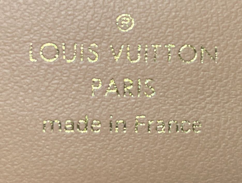 Louis Vuitton Coussin Lou Wallet Size ONE SIZE - 7 Thumbnail