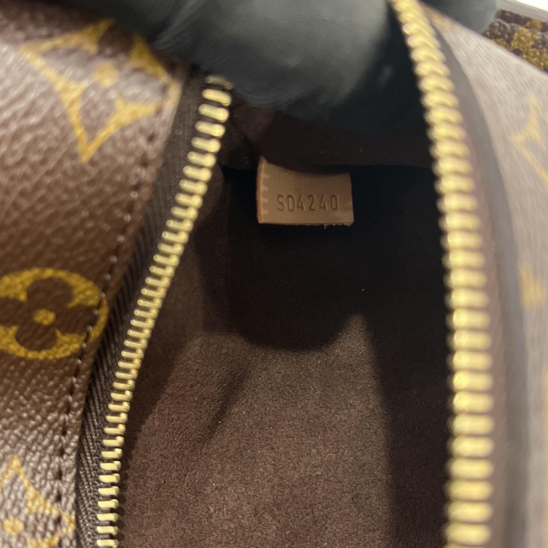 Louis Vuitton Pochette Metis Size ONE SIZE - 8 Thumbnail