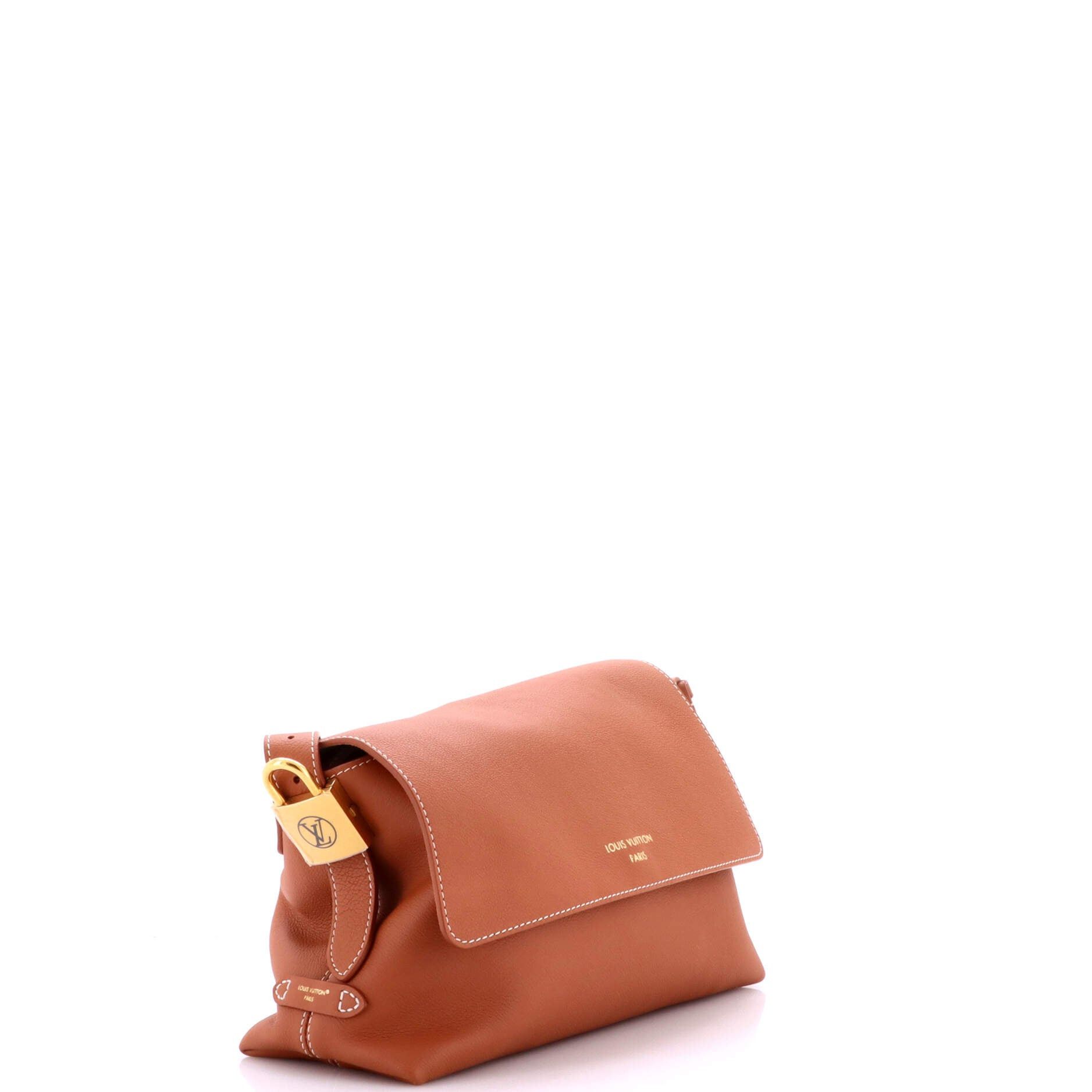 Louis Vuitton Low Key Messenger Bag Size ONE SIZE - 3 Thumbnail