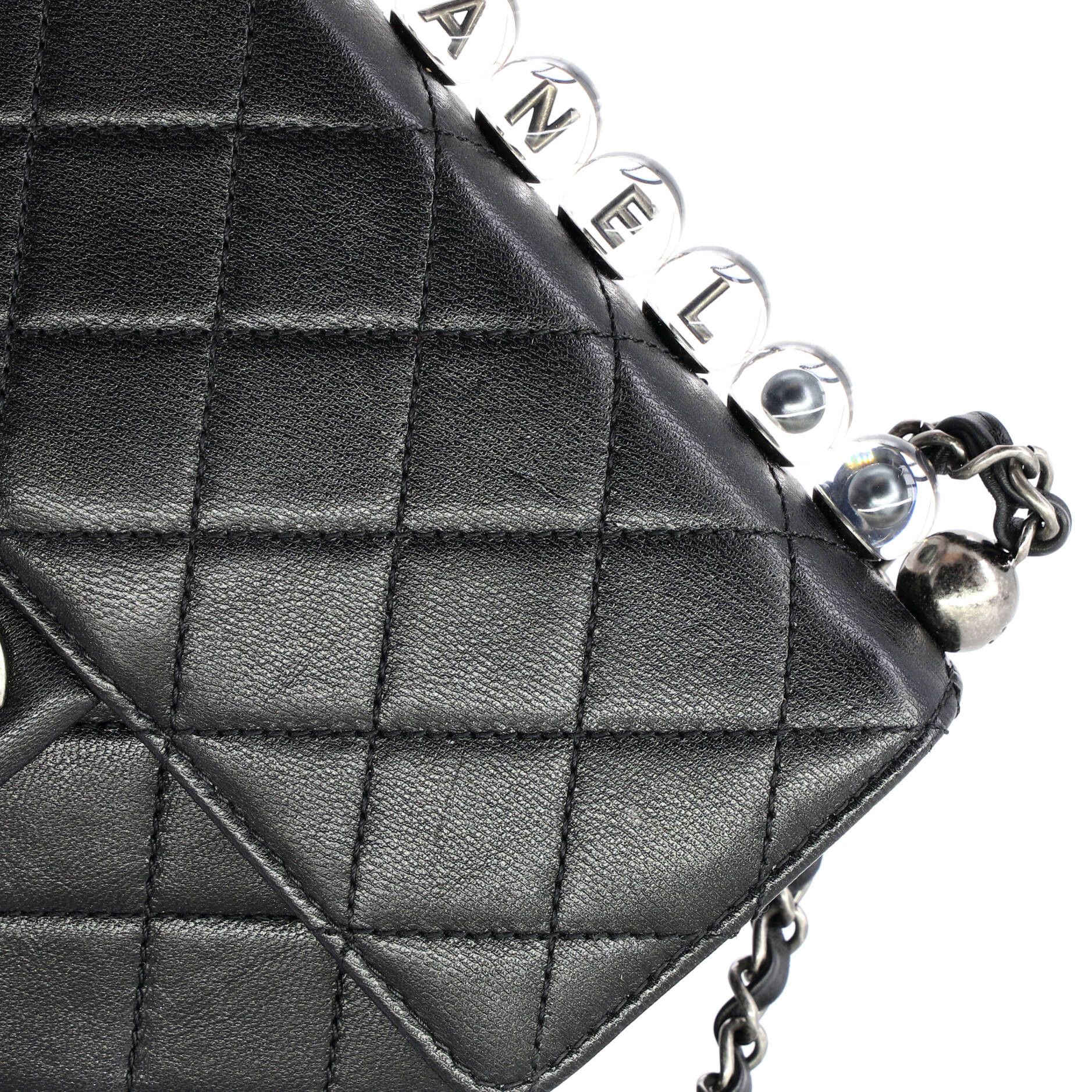 Chanel Chic Pearls Flap Bag Size ONE SIZE - 8 Thumbnail