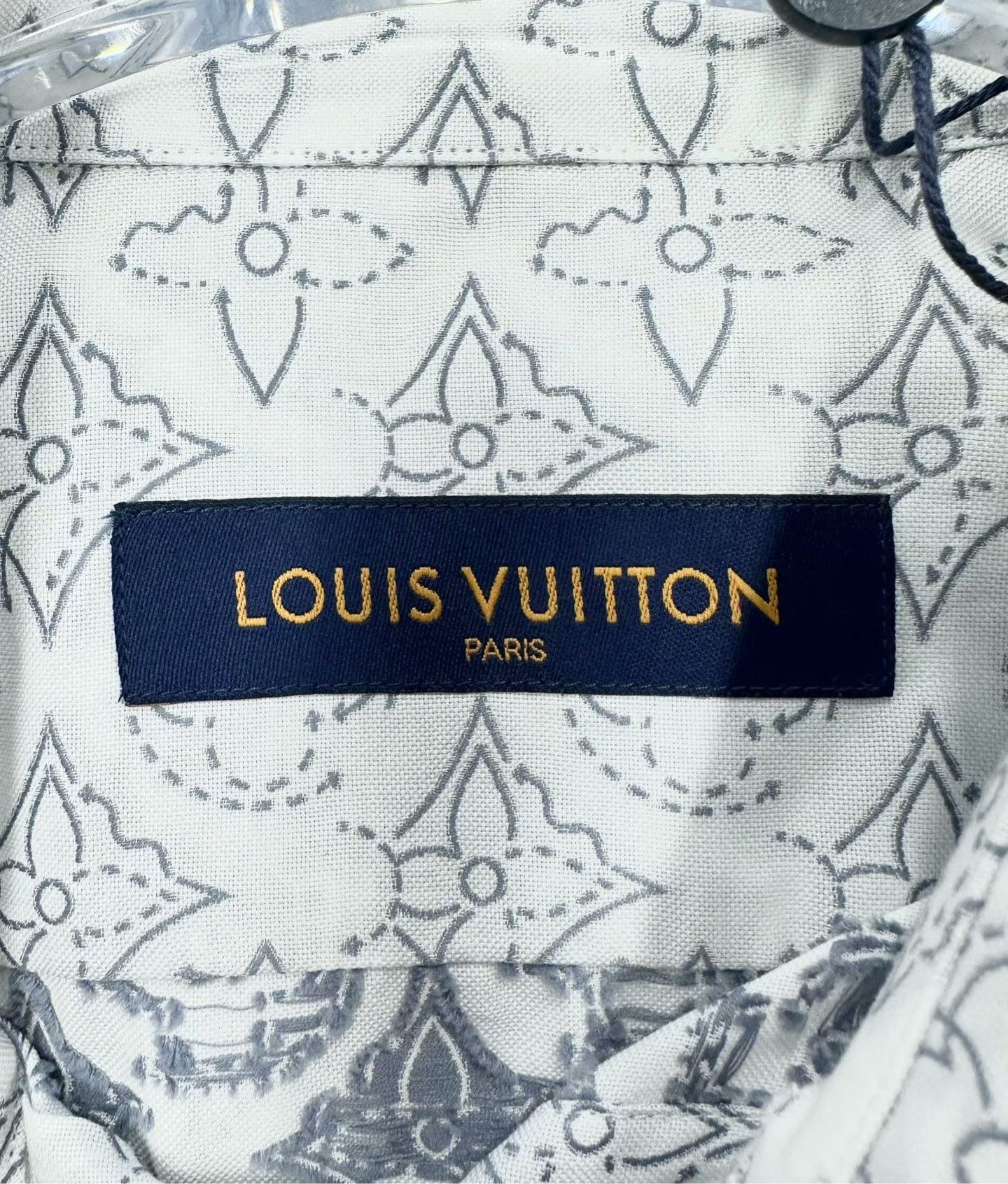 Louis Vuitton Louis Vuitton White Logo Print Long-Sleeve Shirt Size US XL / EU 56 / 4 - 3 Thumbnail