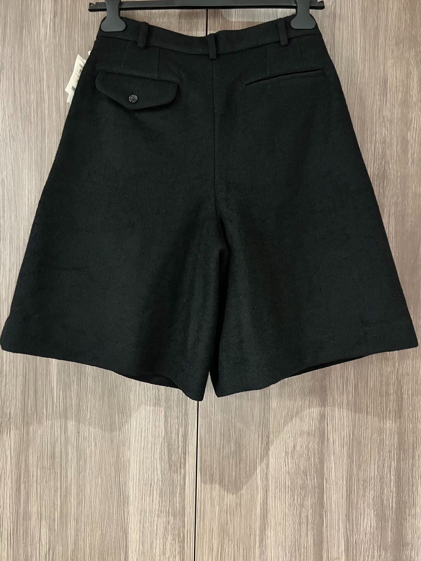 Comme des Garcons Comme des Garçons Wool Loose Tailored Shorts Size US 32 / EU 48 - 6 Thumbnail