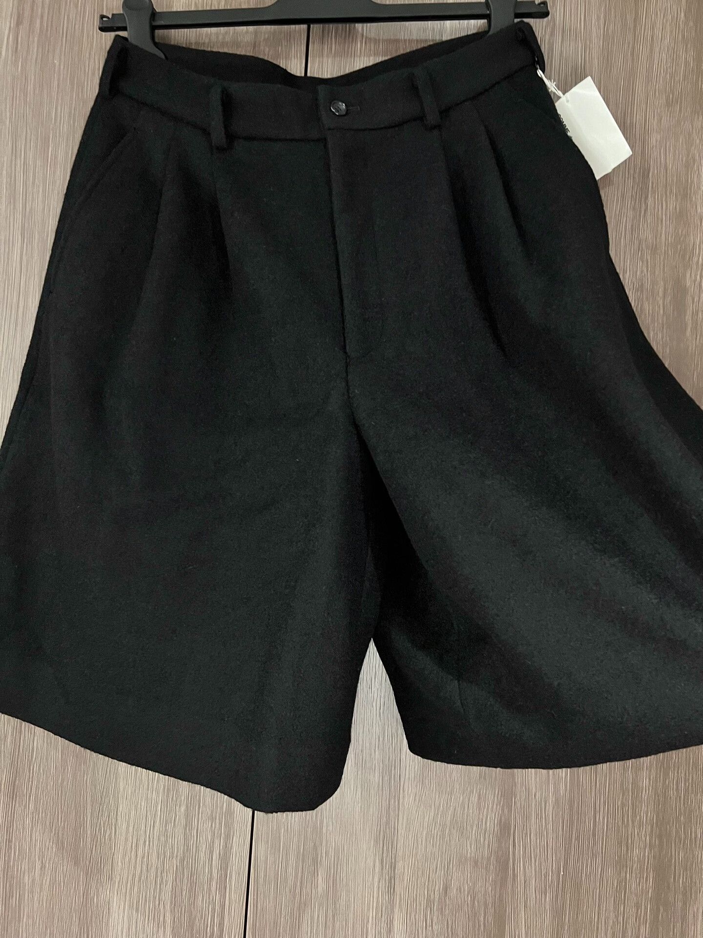 Comme des Garcons Comme des Garçons Wool Loose Tailored Shorts Size US 32 / EU 48 - 8 Thumbnail