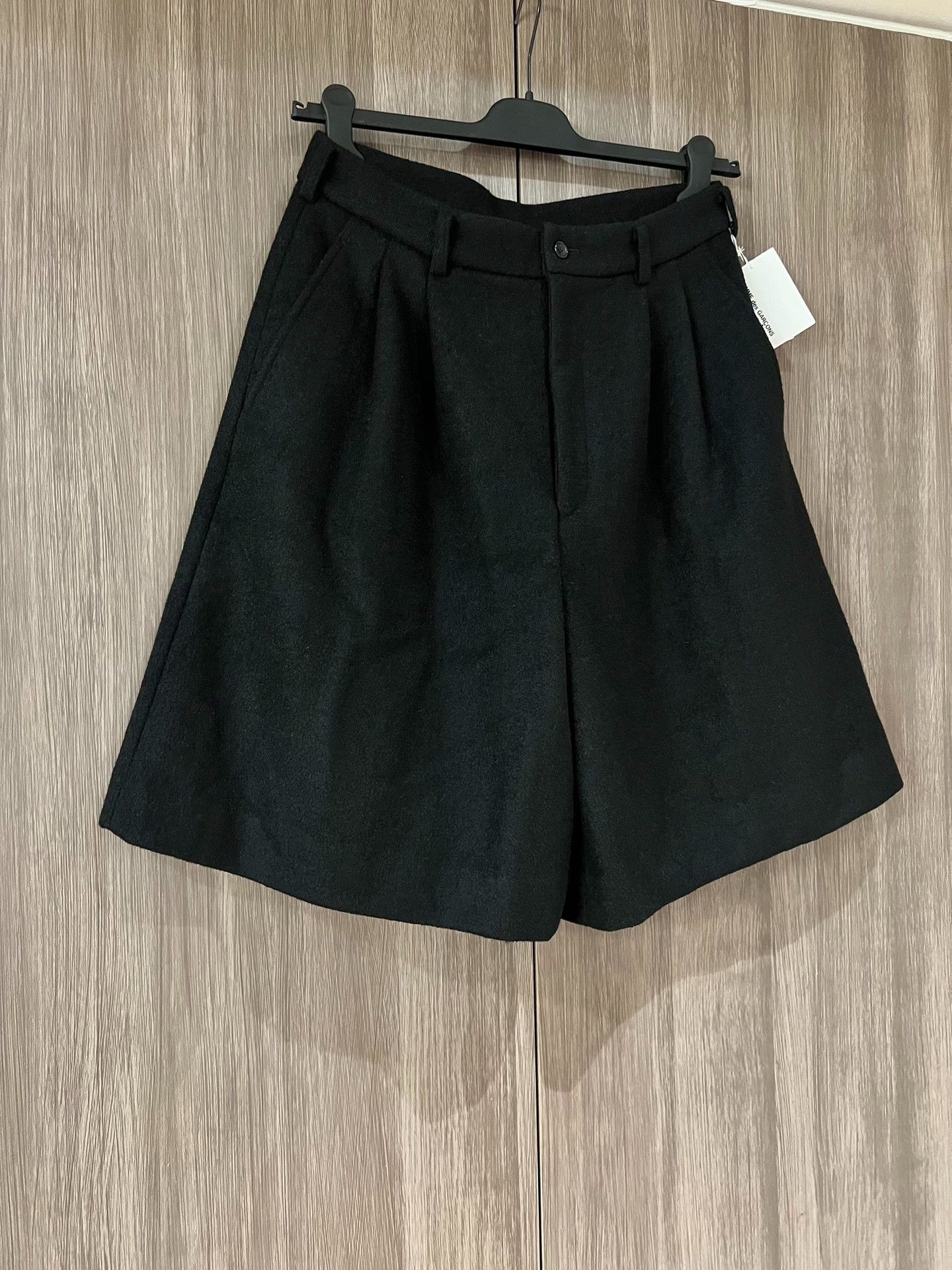 Comme des Garcons Comme des Garçons Wool Loose Tailored Shorts Size US 32 / EU 48 - 4 Thumbnail
