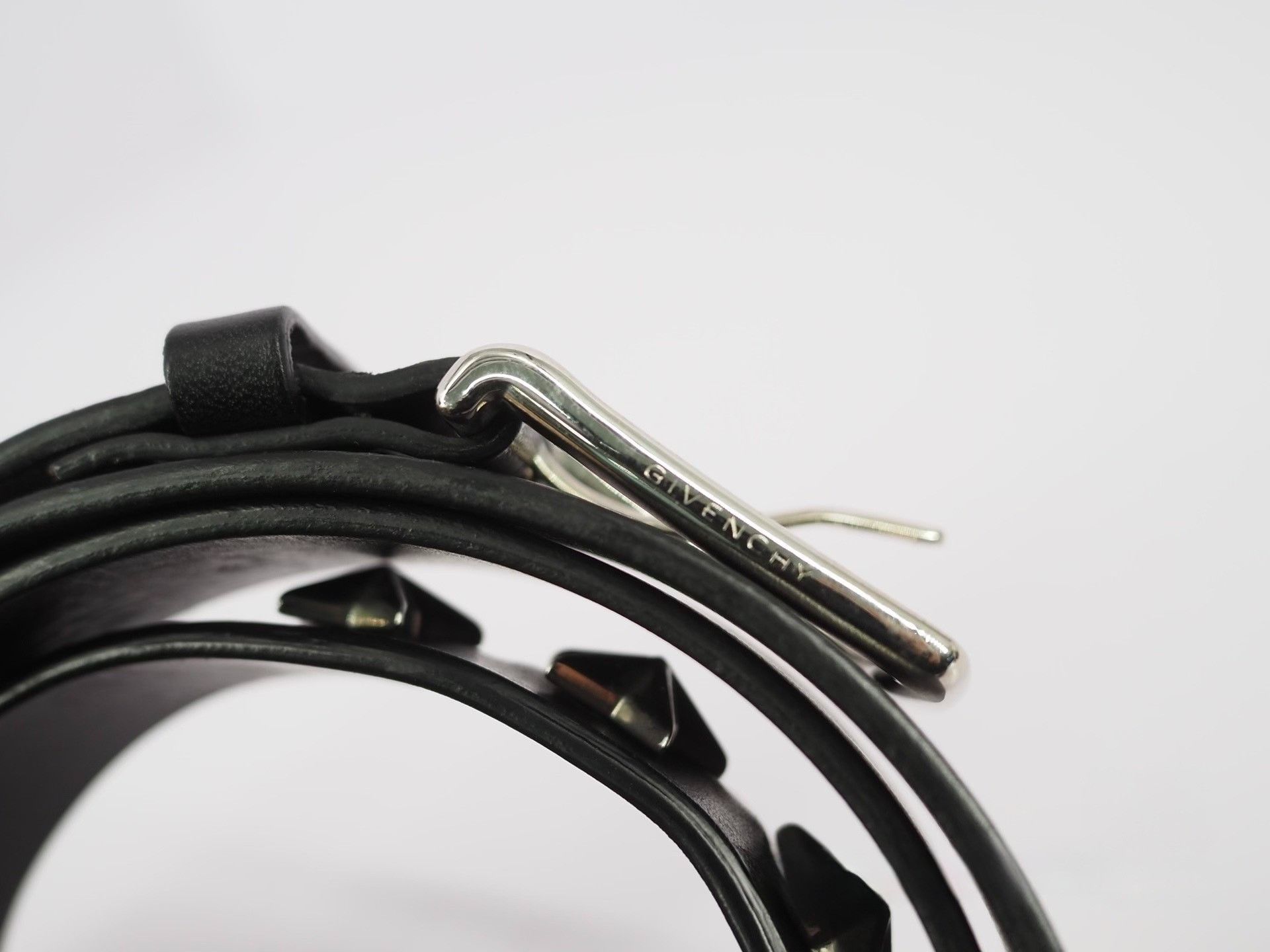 Givenchy Givenchy Black Star Leather Belt Size ONE SIZE - 5 Thumbnail