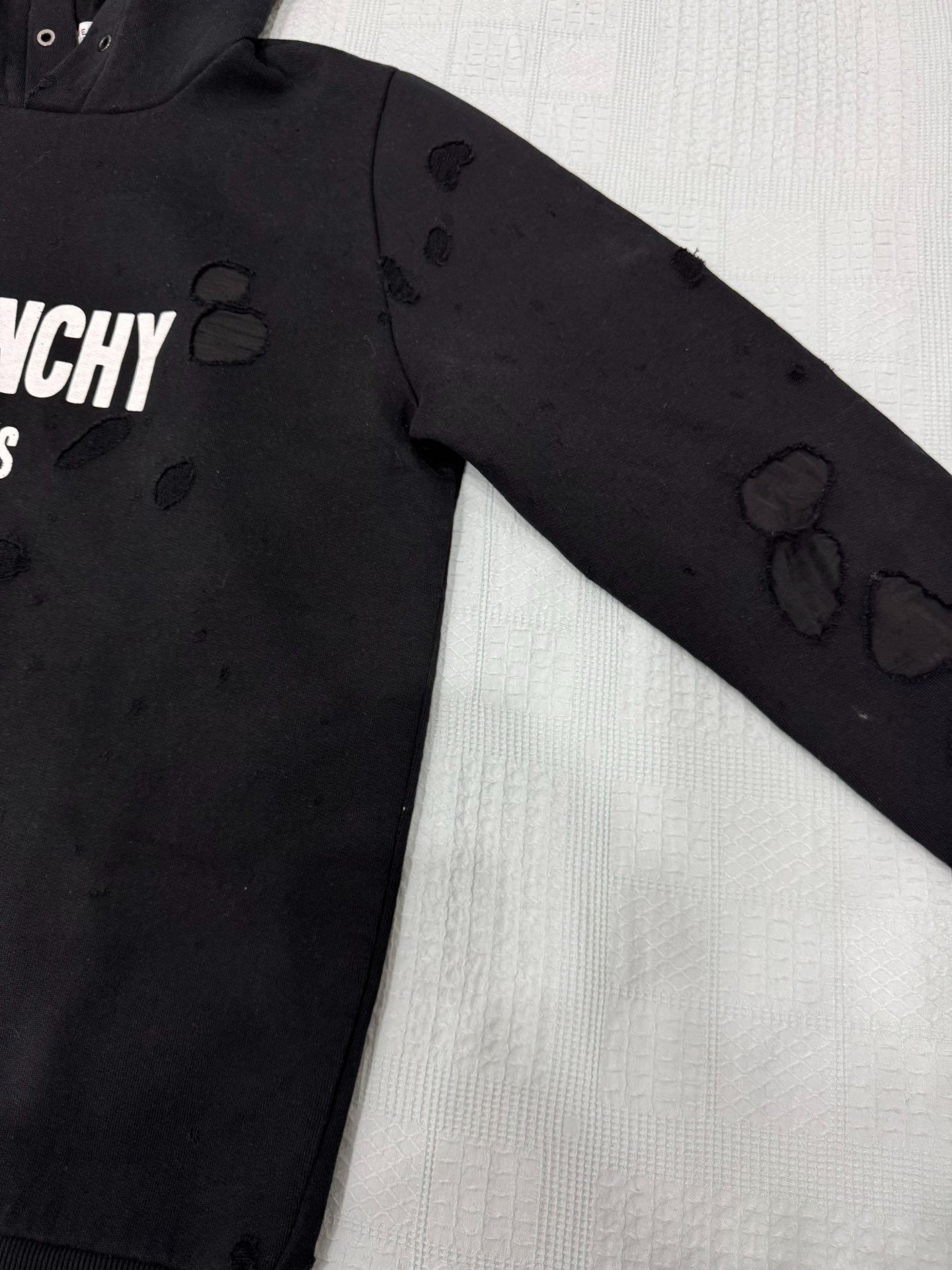 Givenchy Givenchy Black Distressed Logo Hoodie Size US XS / EU 42 / 0 - 5 Thumbnail