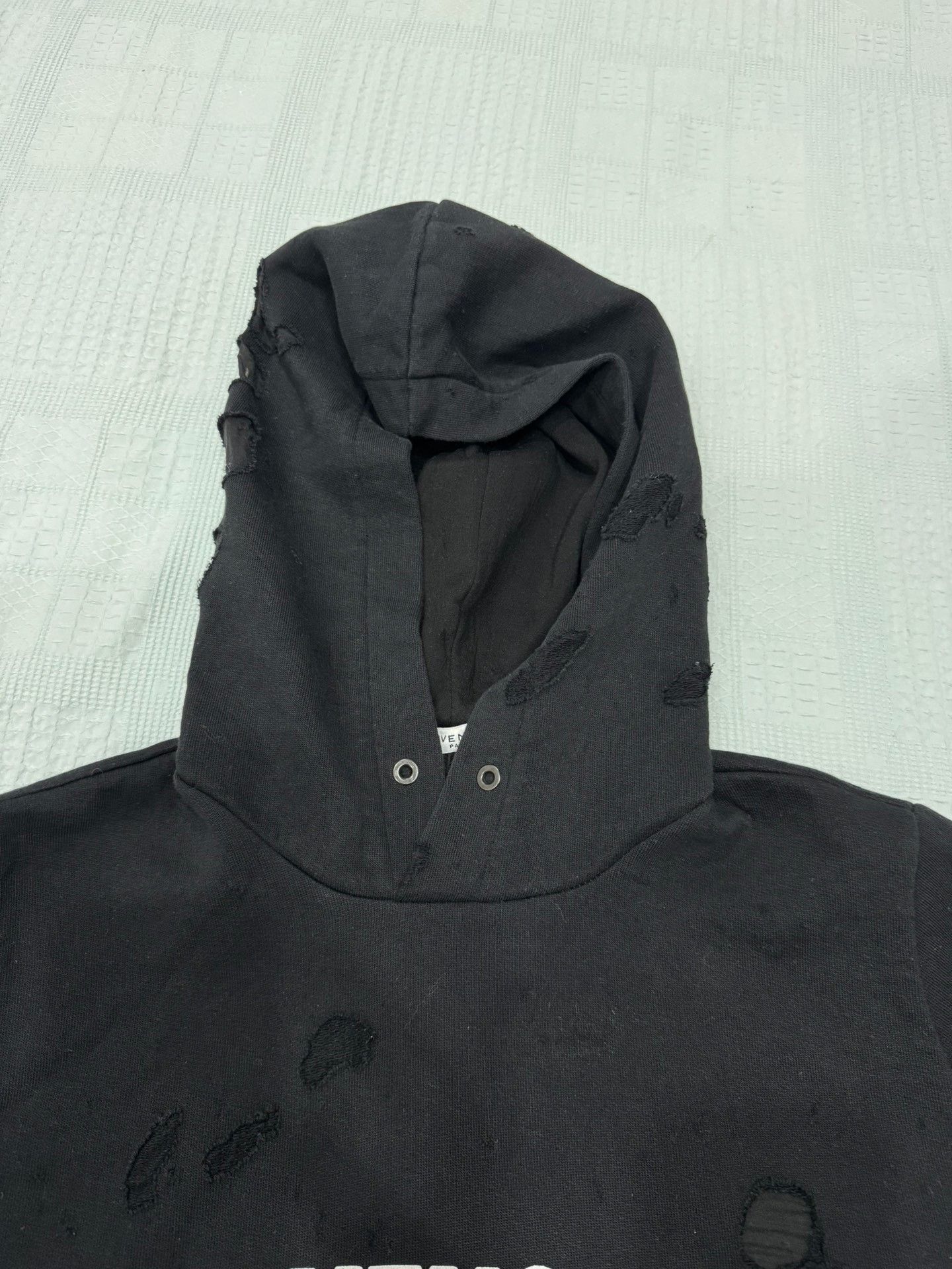 Givenchy Givenchy Black Distressed Logo Hoodie Size US XS / EU 42 / 0 - 6 Thumbnail