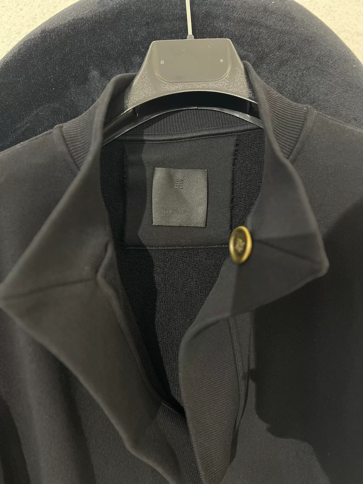 Givenchy Givenchy Black Gold Button Sweatshirt Size US M / EU 48-50 / 2 - 4 Thumbnail