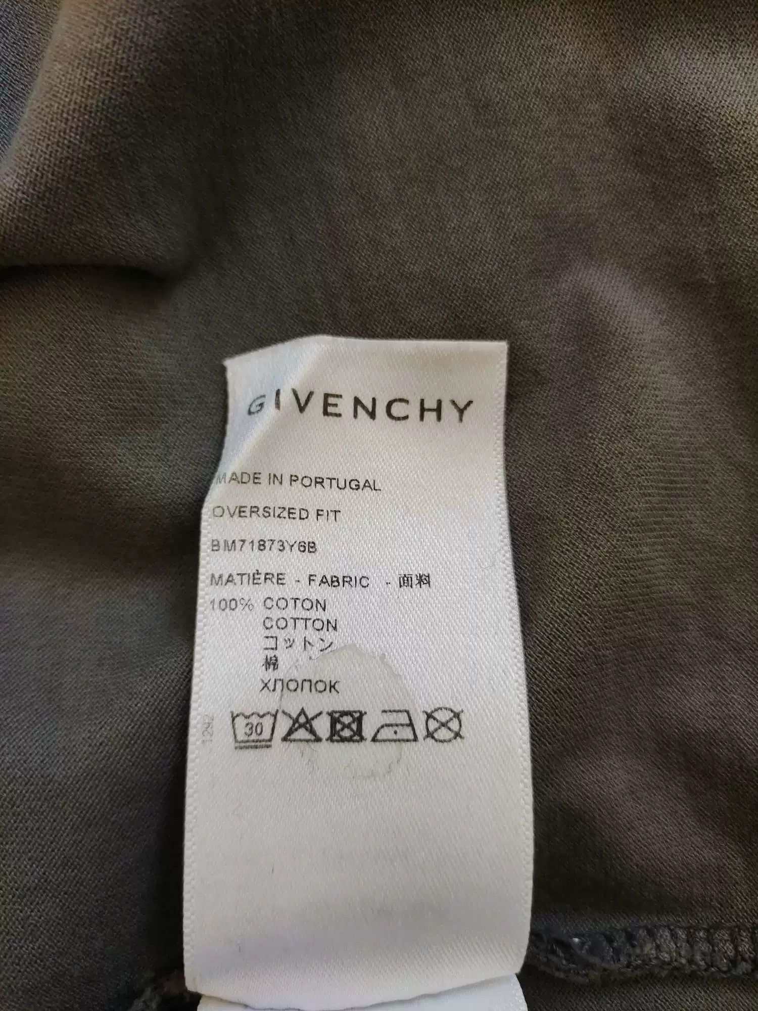 Givenchy Givenchy x Chito Spray Paint Short-Sleeve T Size US M / EU 48-50 / 2 - 5 Thumbnail