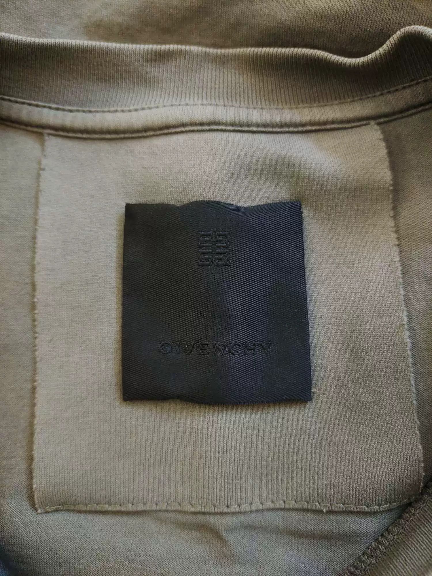 Givenchy Givenchy x Chito Spray Paint Short-Sleeve T Size US M / EU 48-50 / 2 - 3 Thumbnail