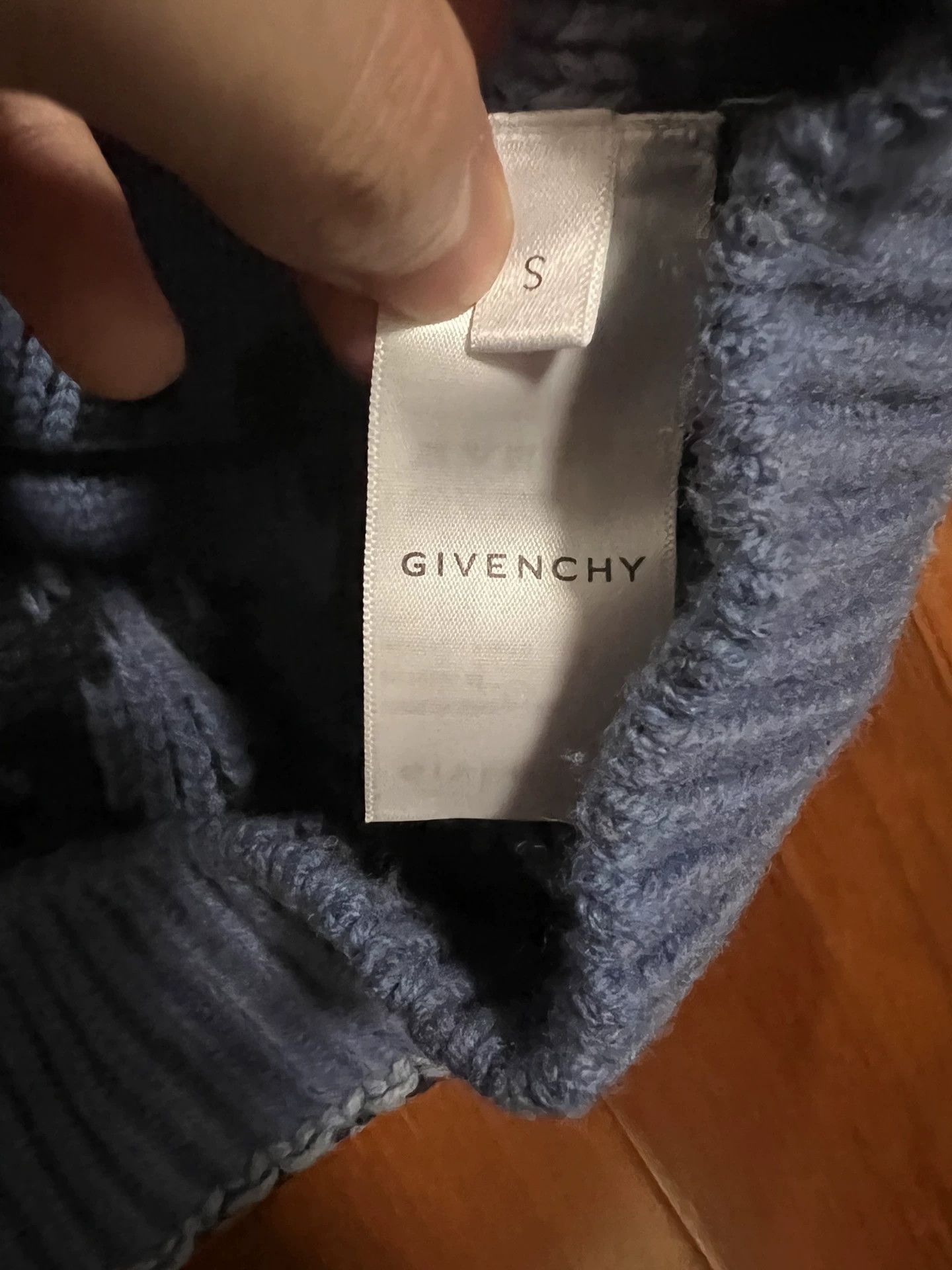 Givenchy Givenchy Chito Men's Patterned Sweater Size US S / EU 44-46 / 1 - 5 Thumbnail