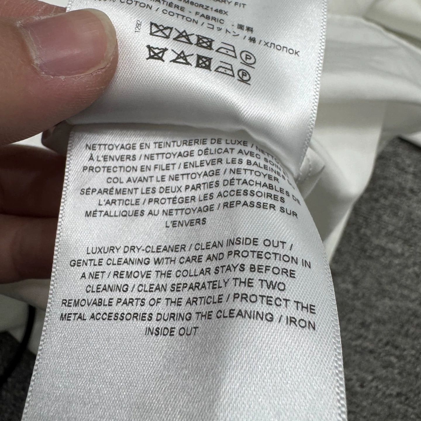 Givenchy Givenchy White Lock Buckle Shirt Size US M / EU 48-50 / 2 - 5 Thumbnail