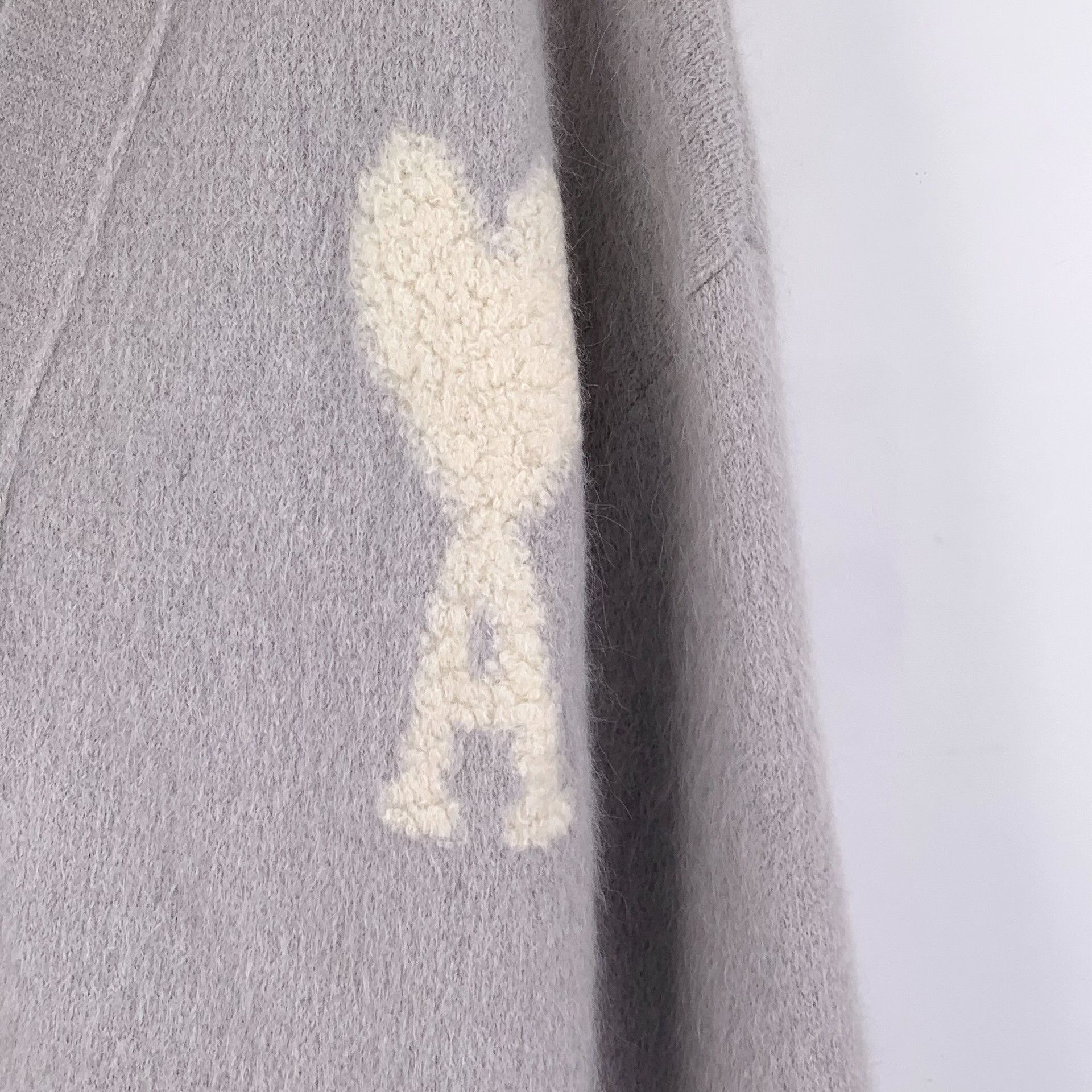 AMI Gray Logo Embroidered V-Neck Cardigan Size US L / EU 52-54 / 3 - 4 Thumbnail