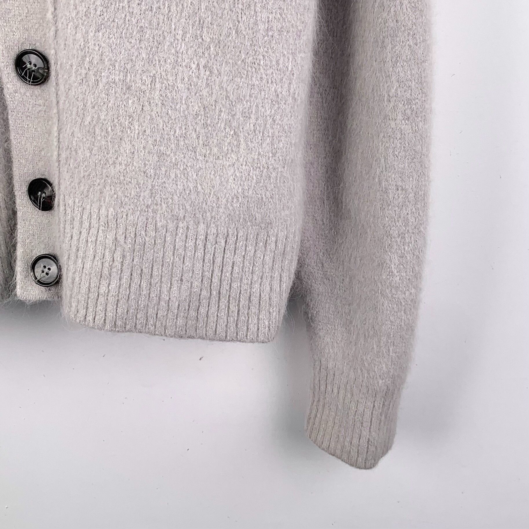AMI Gray Logo Embroidered V-Neck Cardigan Size US L / EU 52-54 / 3 - 5 Thumbnail