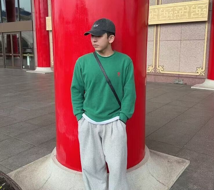 AMI Ami Dark Green Heart Logo Sweatshirt XL Size US XL / EU 56 / 4 - 8 Thumbnail