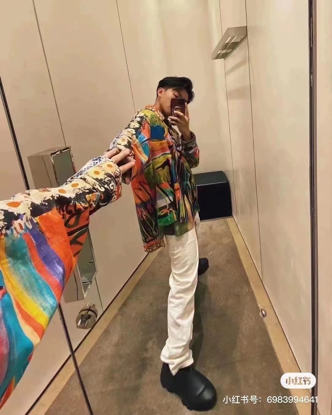 Givenchy Givenchy X Josh Smit Graffiti Oversized Shirt Size US XXS / EU 40 - 9 Thumbnail