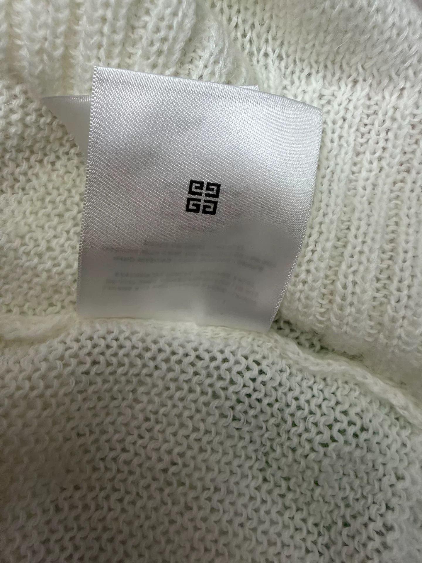 Givenchy Givenchy White Hole Knit Sweater Size US XL / EU 56 / 4 - 7 Thumbnail