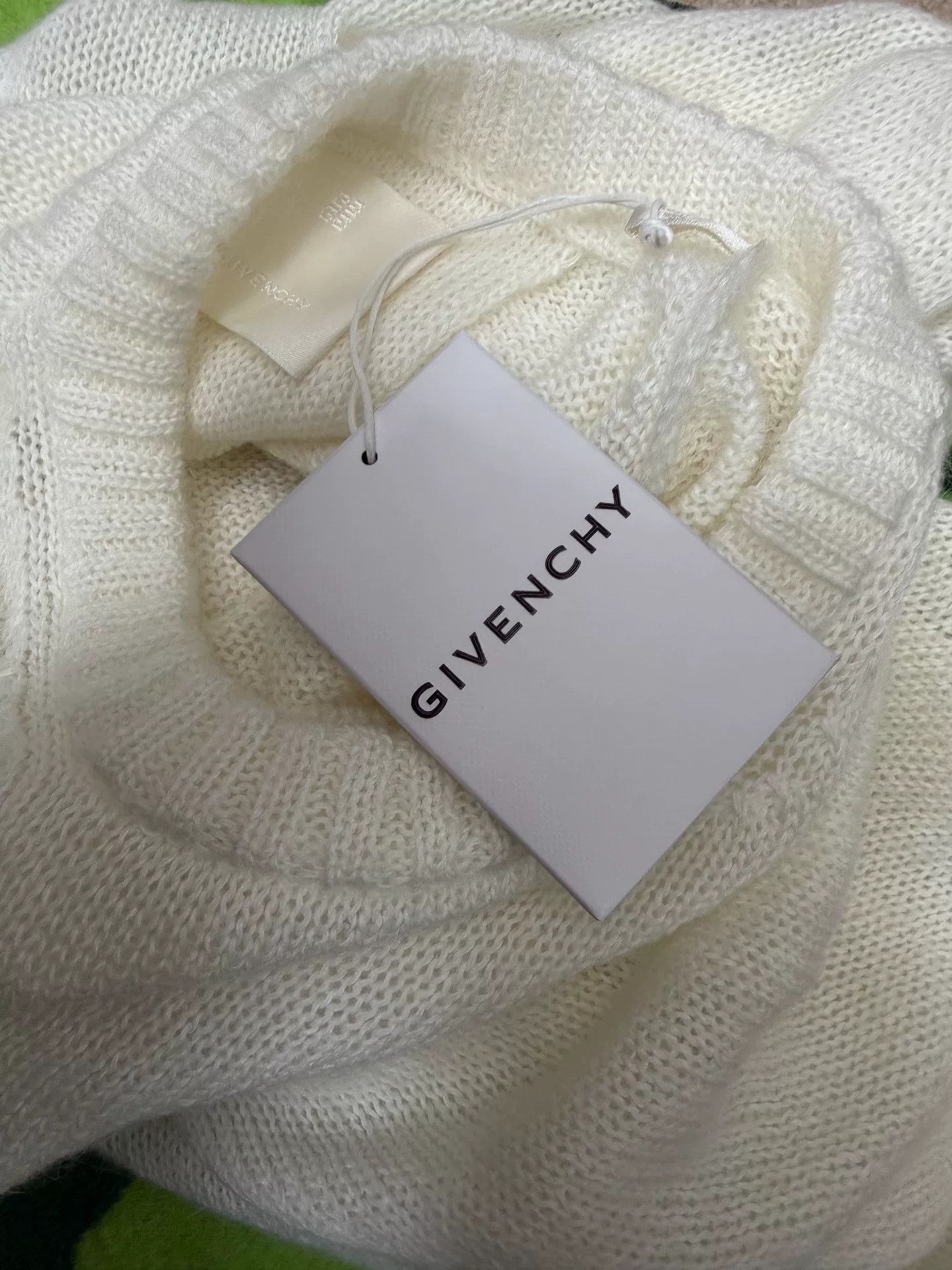 Givenchy Givenchy White Hole Knit Sweater Size US XL / EU 56 / 4 - 8 Thumbnail