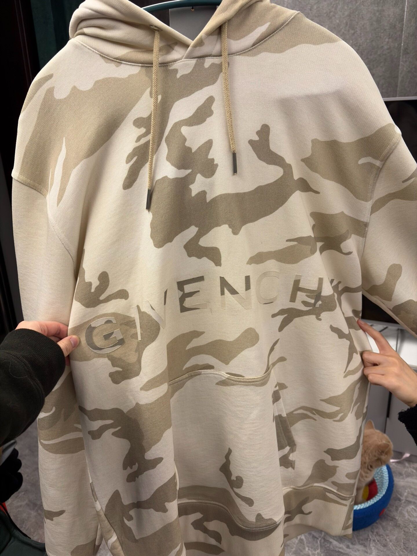 Givenchy Givenchy Beige Camouflage Hoodie Size US XL / EU 56 / 4 - 3 Thumbnail