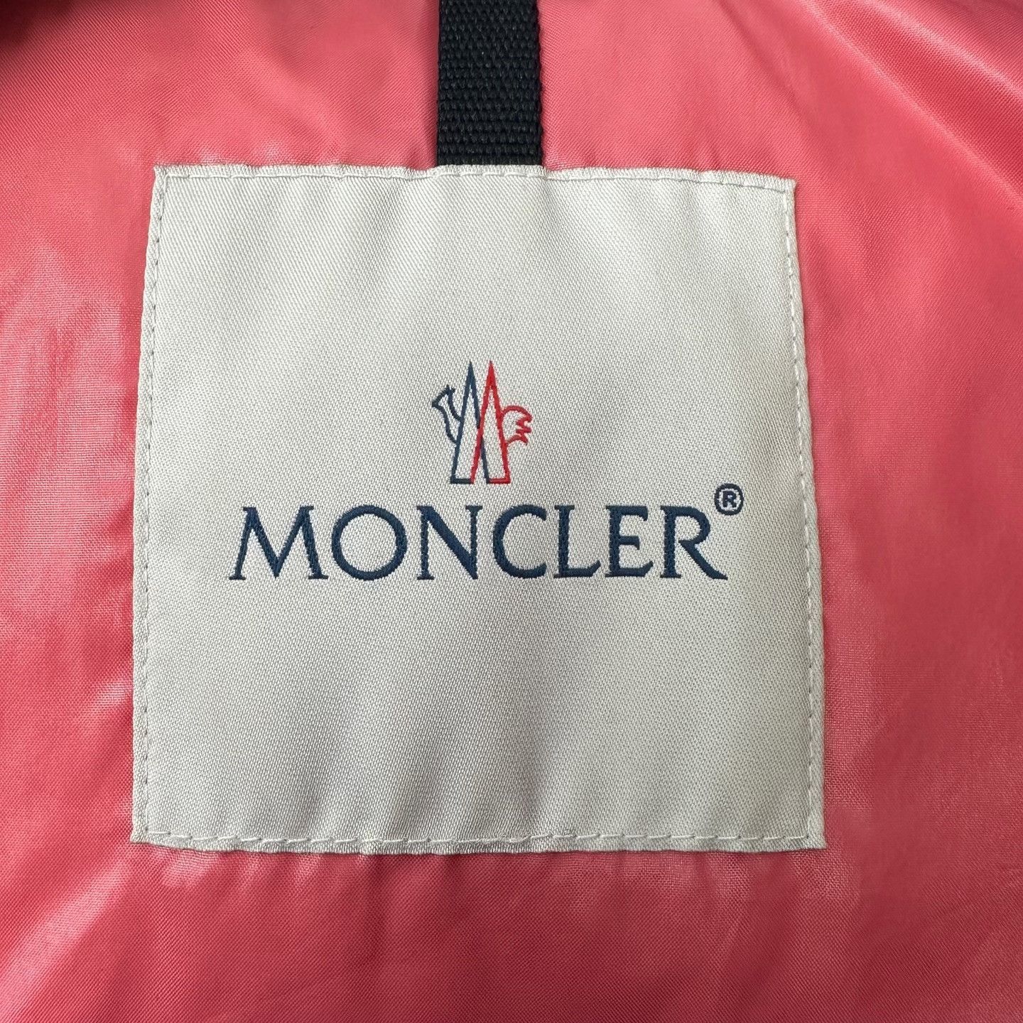 Moncler Moncler Red Shoulder Logo Puffer Jacket Size S / US 4 / IT 40 - 4 Thumbnail