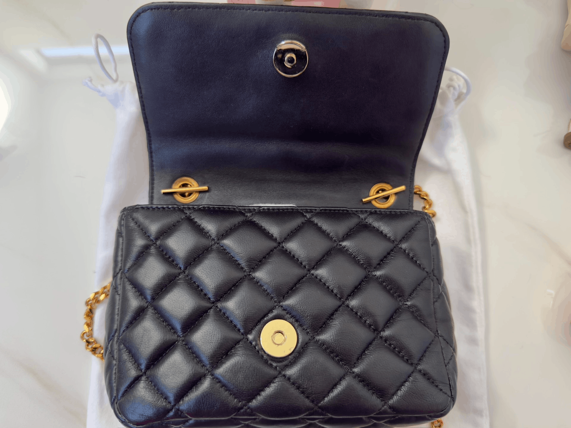 Versace Versace Black Quilted Crossbody Bag Size ONE SIZE - 2 Thumbnail