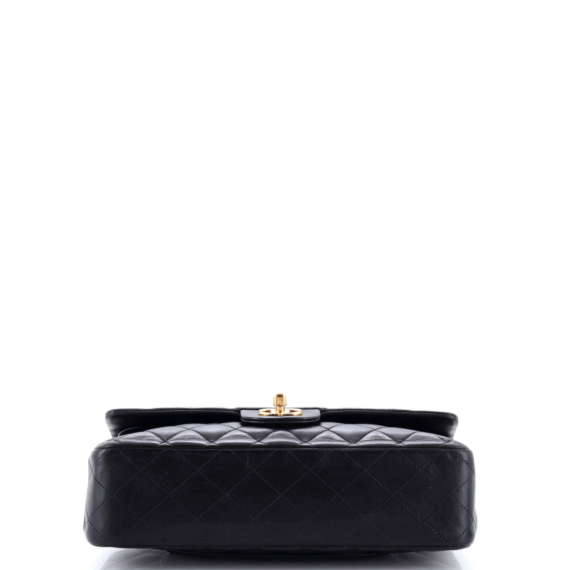 Chanel Vintage Classic Double Flap Bag Size ONE SIZE - 4 Thumbnail