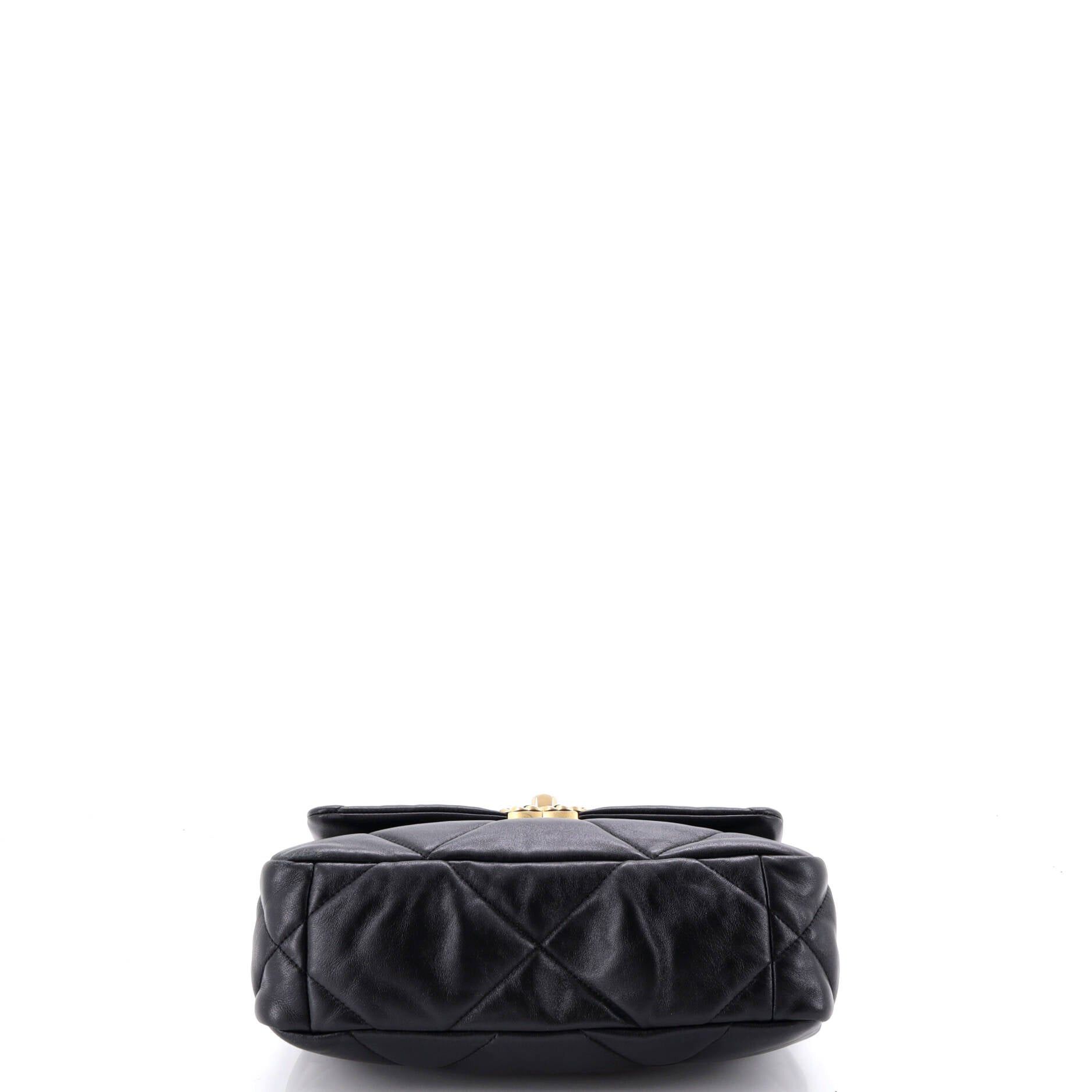 Chanel 19 Flap Bag Size ONE SIZE - 4 Thumbnail