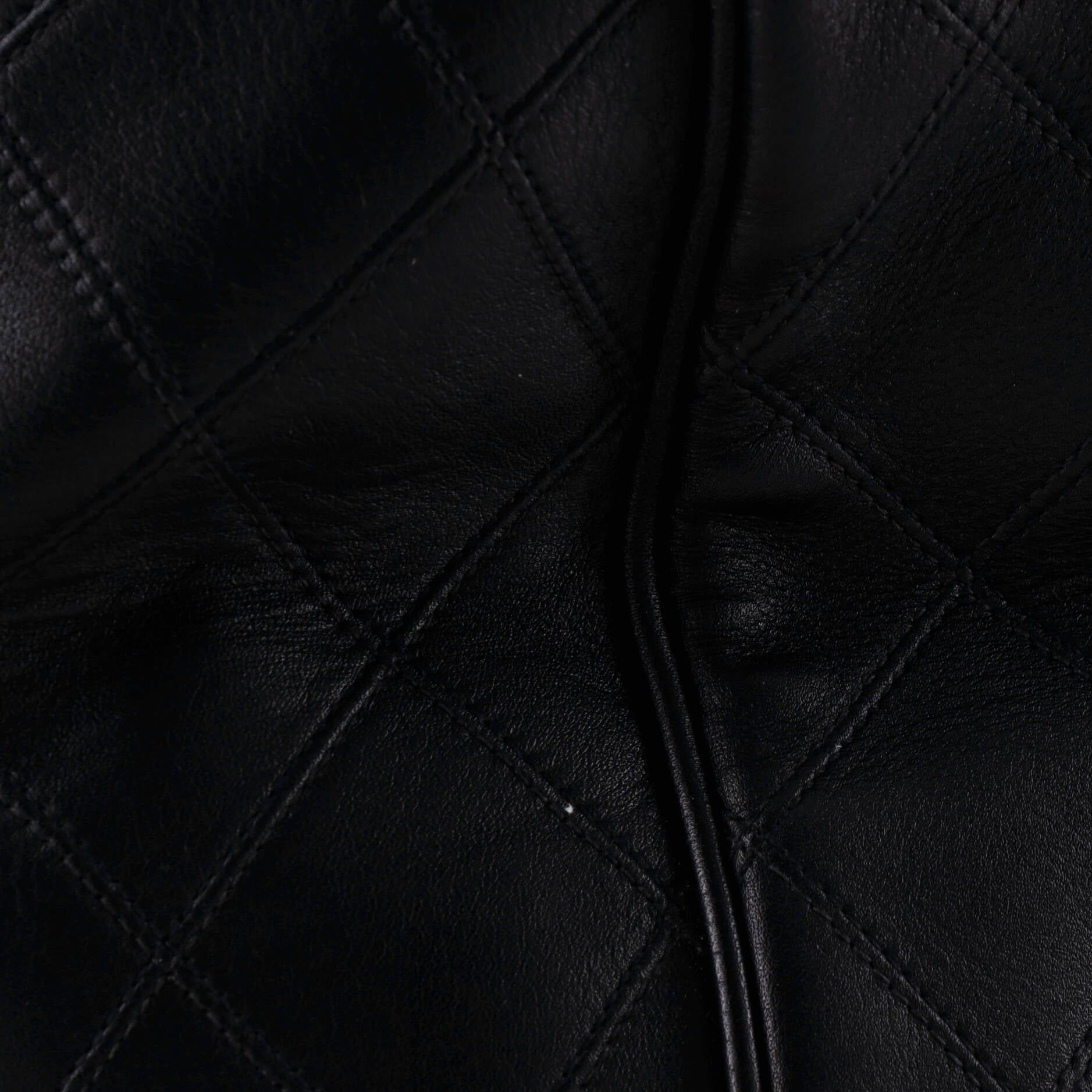 Chanel Vintage Diamond Stitch Boston Bag Size ONE SIZE - 6 Thumbnail