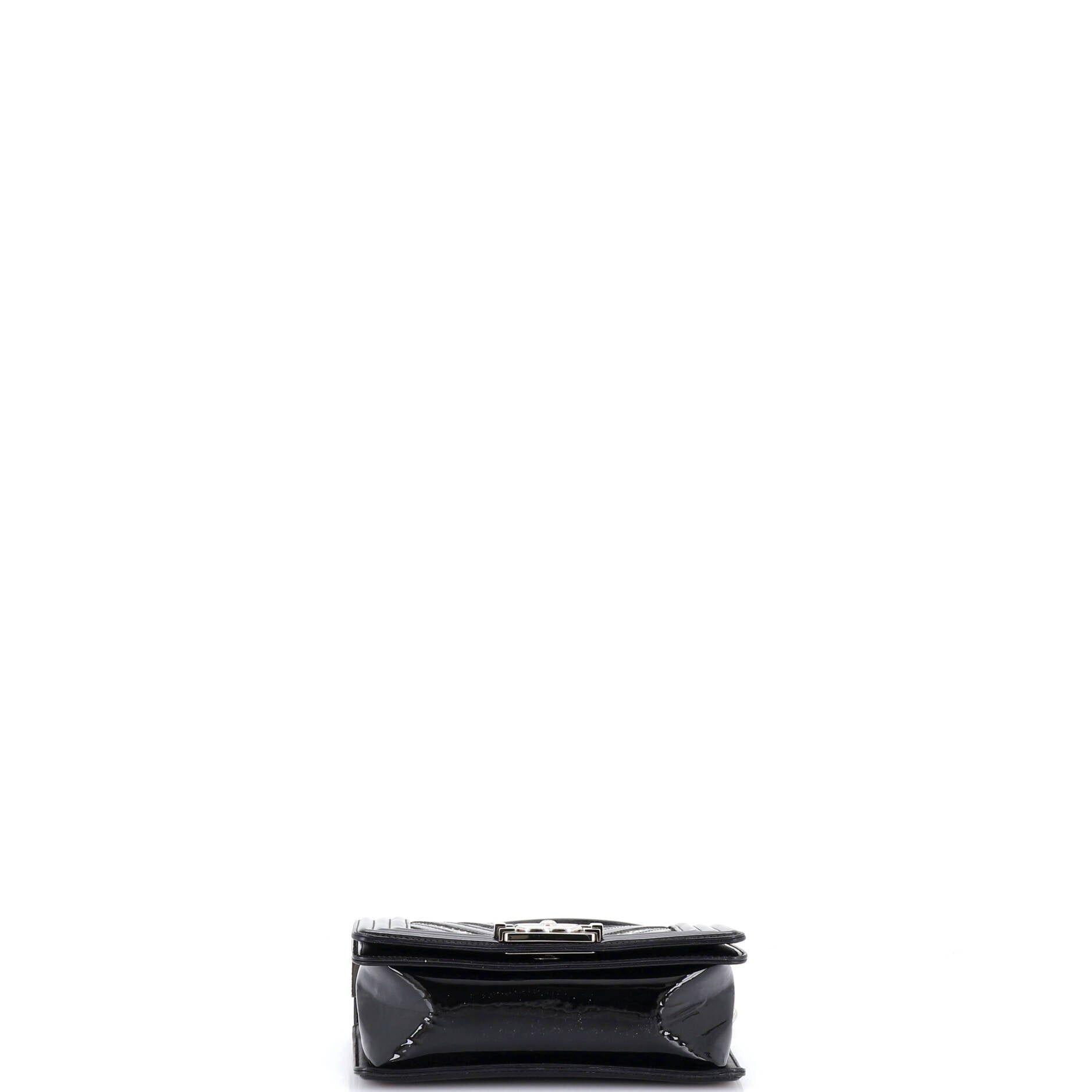 Chanel Boy Flap Bag Size ONE SIZE - 4 Thumbnail